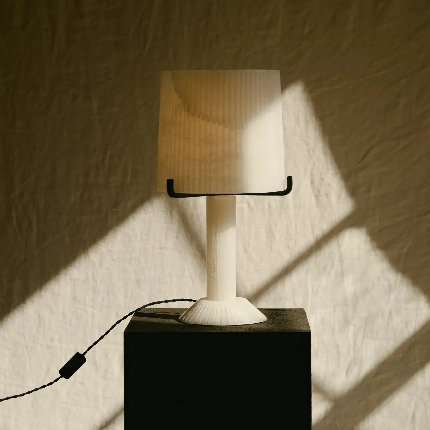 Acropolis Alabaster Table Lamp - Image 7