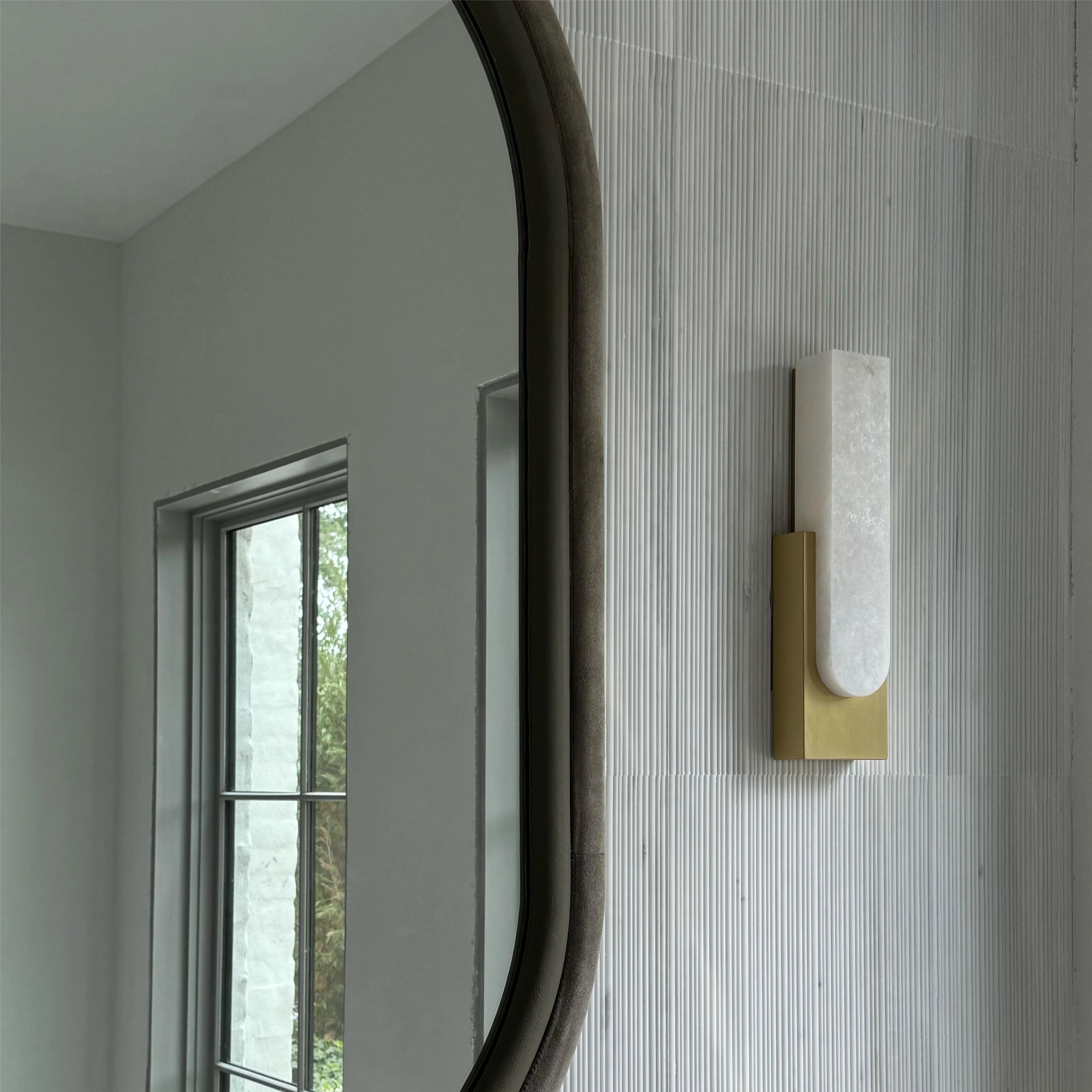 Agatha Alabaster Sconce - Image 3