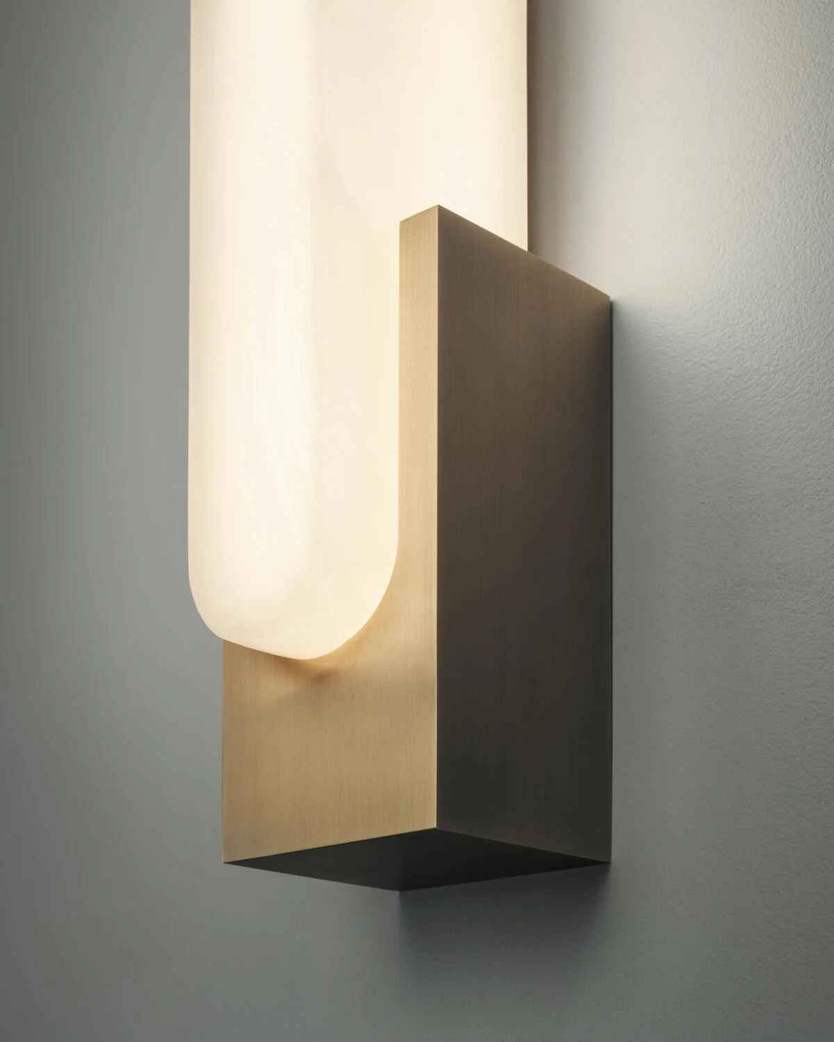 Agatha Alabaster Sconce - Image 8