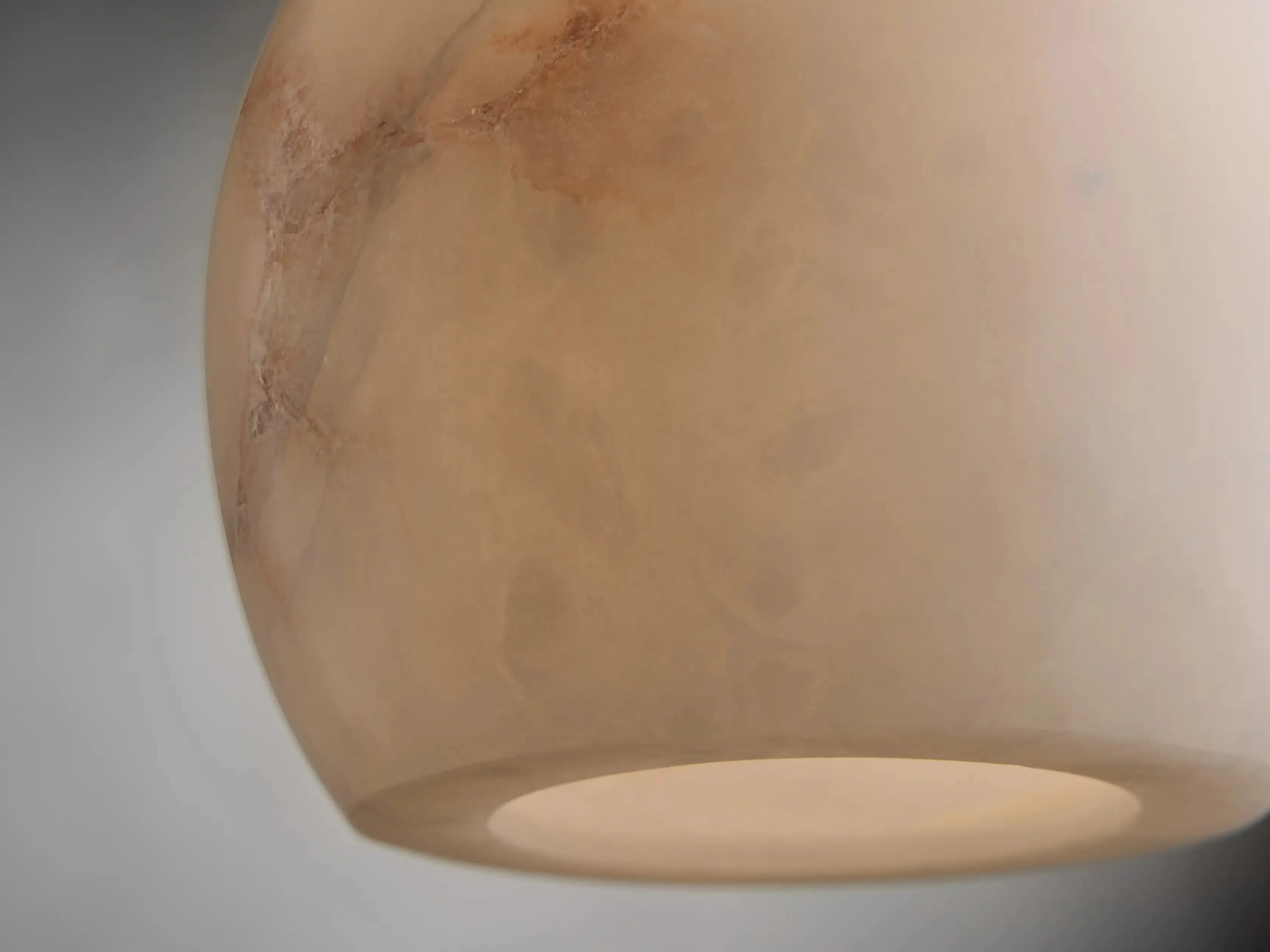 Alabaster Maeva Pendant - Image 4