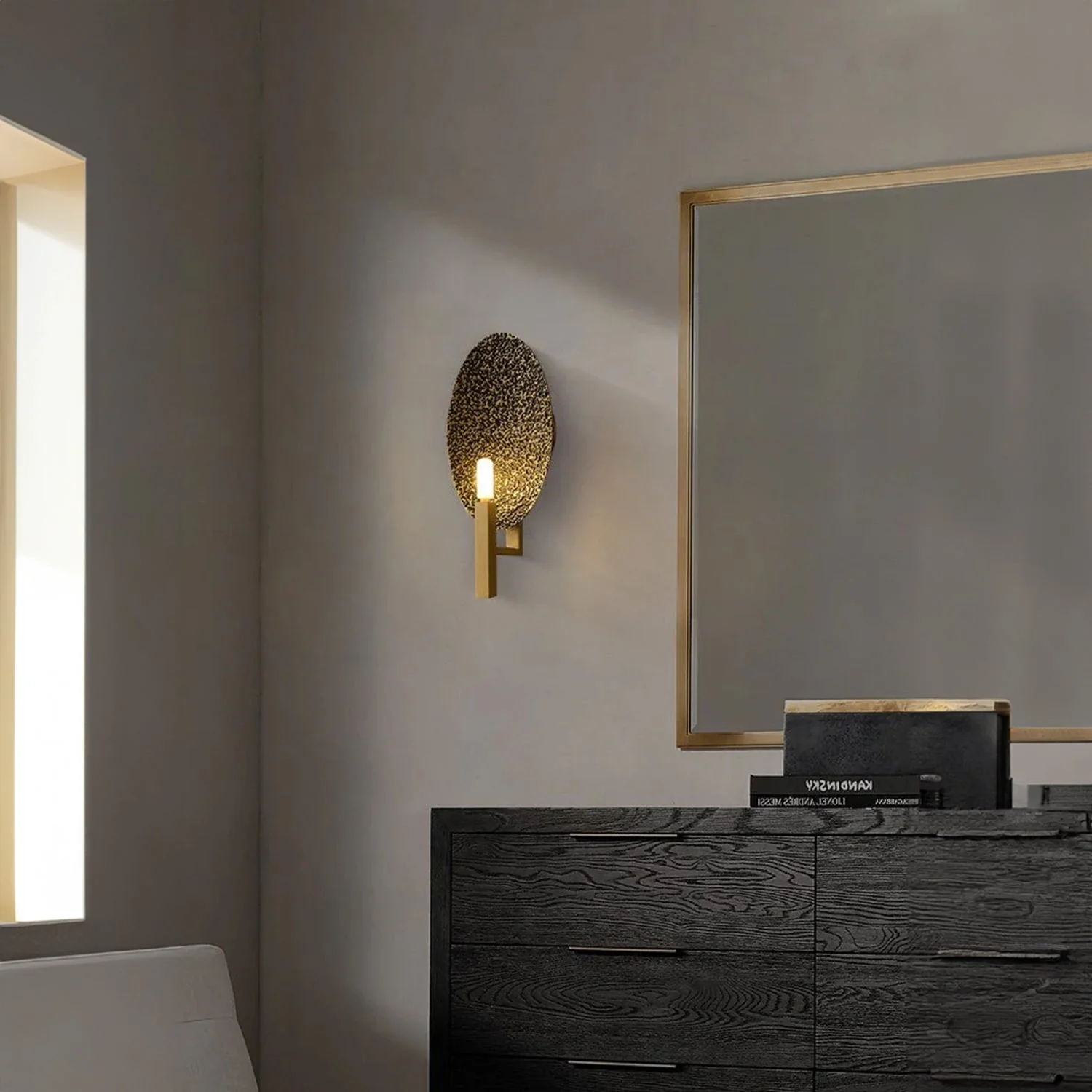 Applique Coque Wall Sconce - Image 3