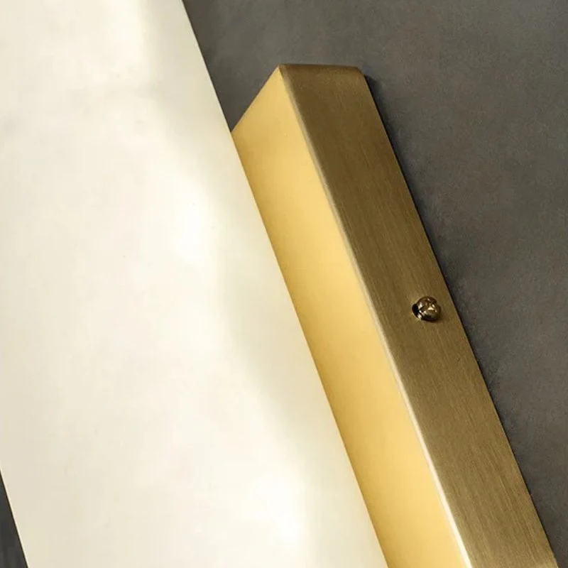 Aquilus Wall Lamp - Image 8