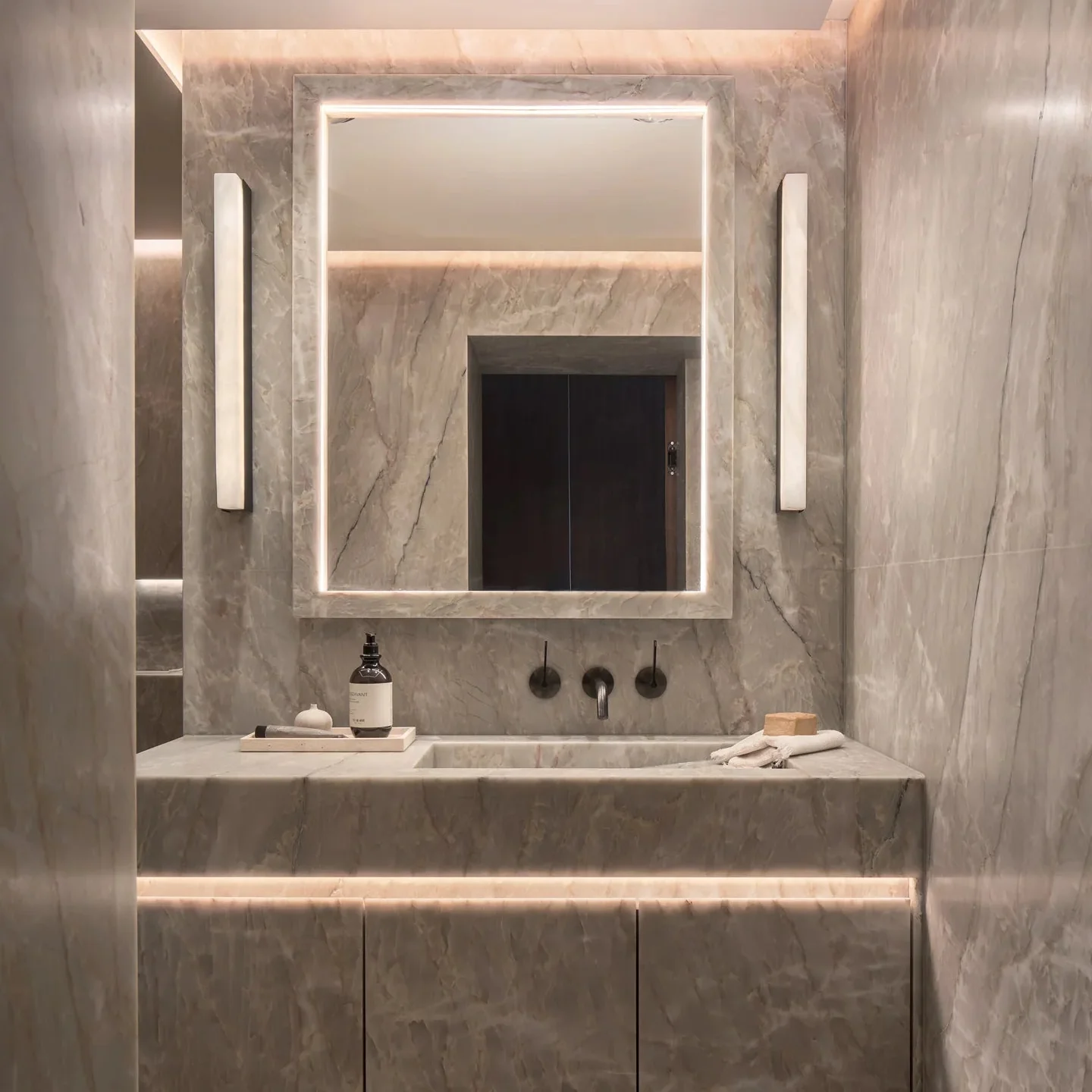 Artes Wall Alabaster Bathroom Light - Image 13