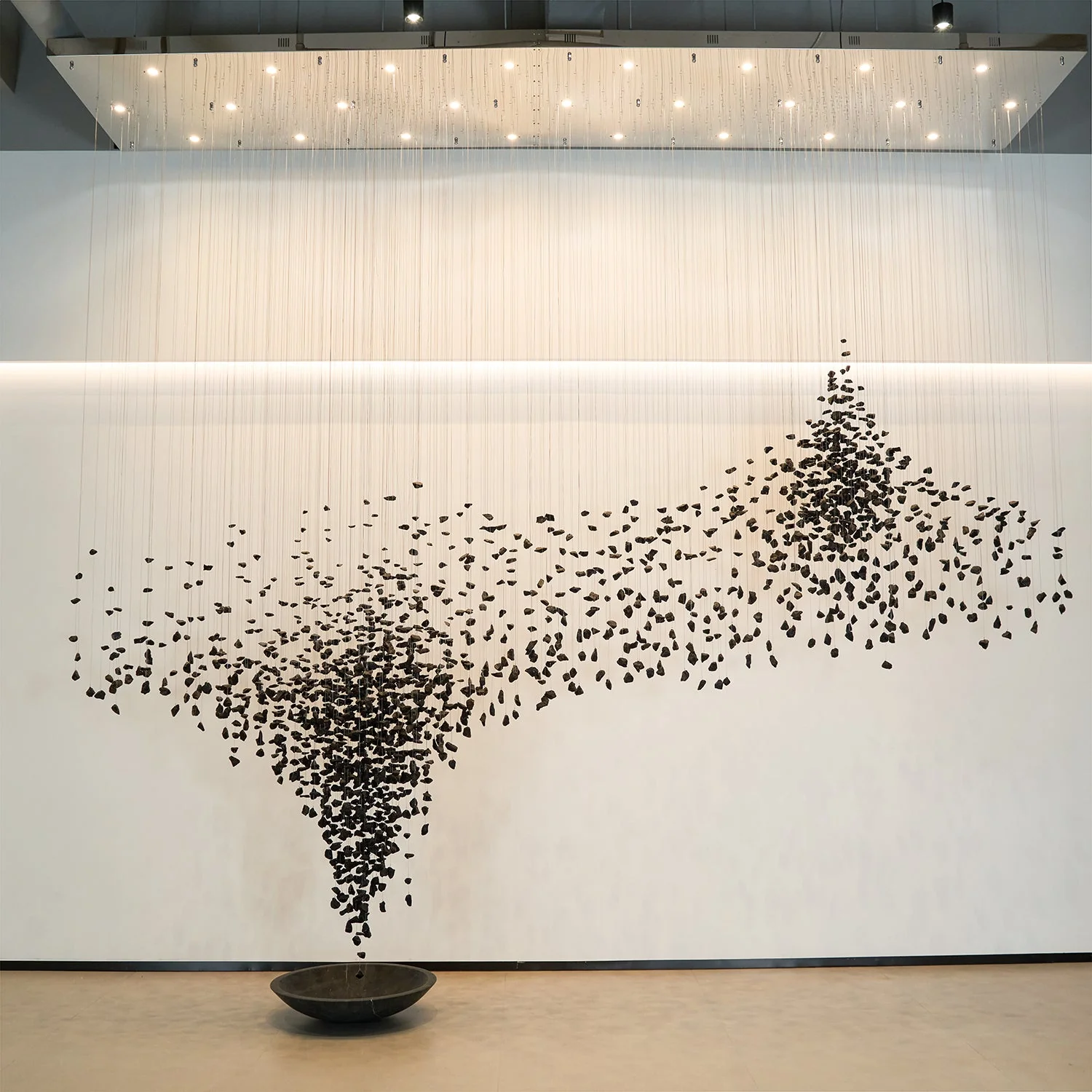 Charcoal Shape Hourglass Chandelier - Image 8