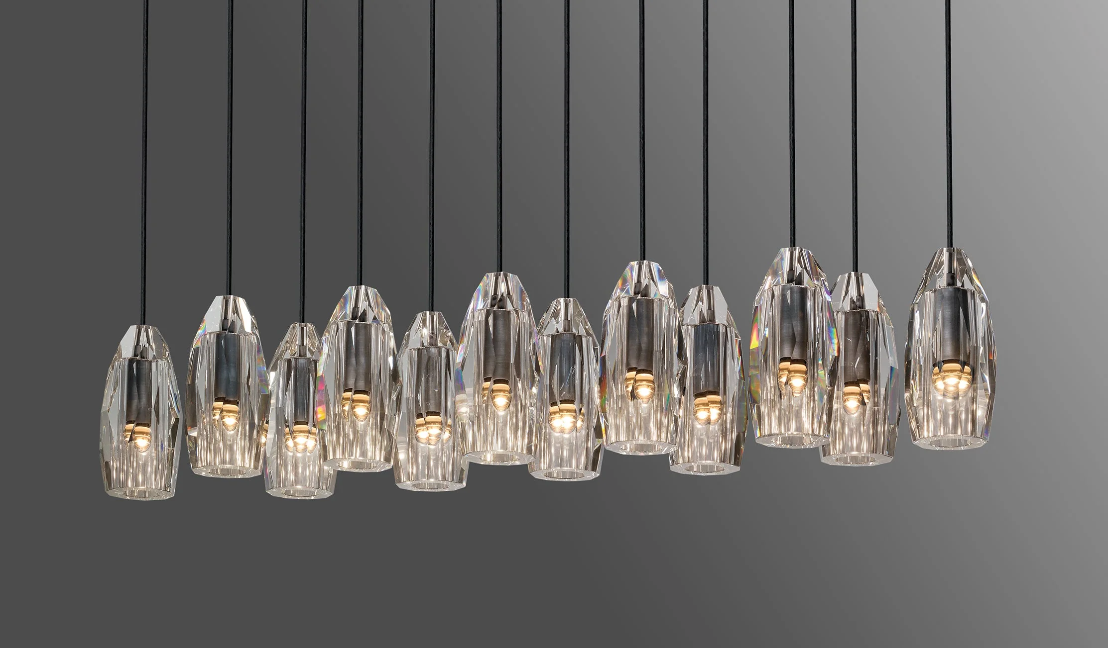 Chapt Linear Chandelier - Image 4