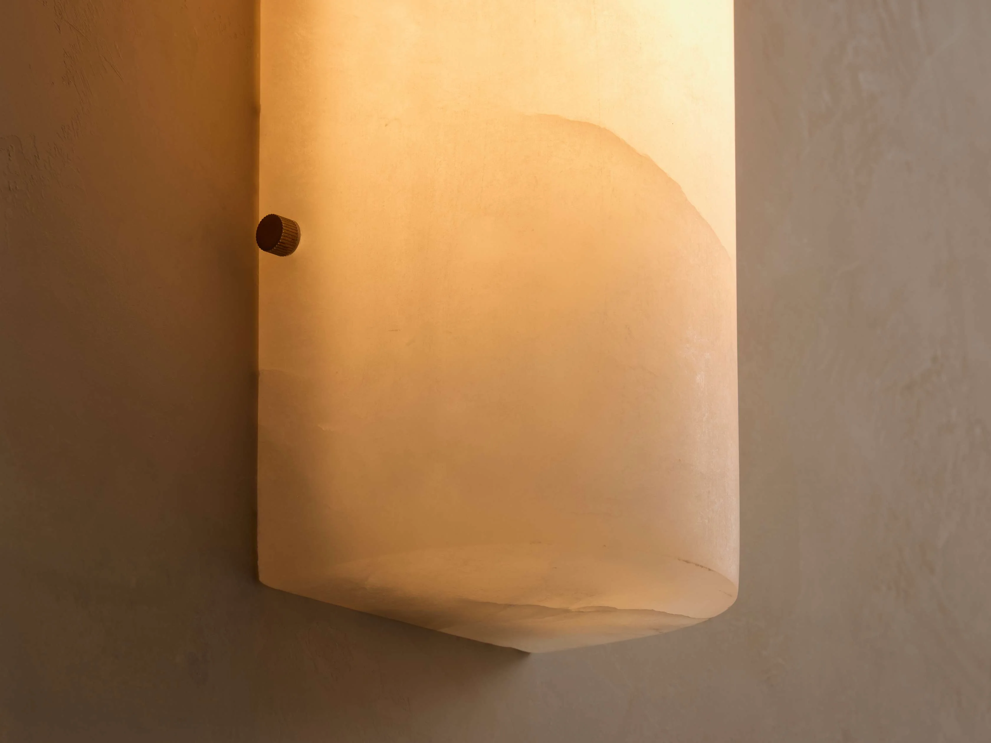 Chayla Alabaster Stone Sconce 12'' 18''H - Image 6