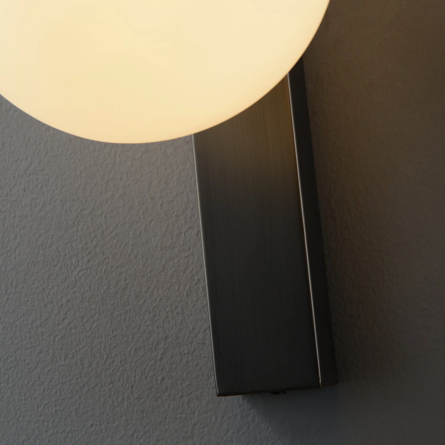 Circ Wall Lamp - Image 8