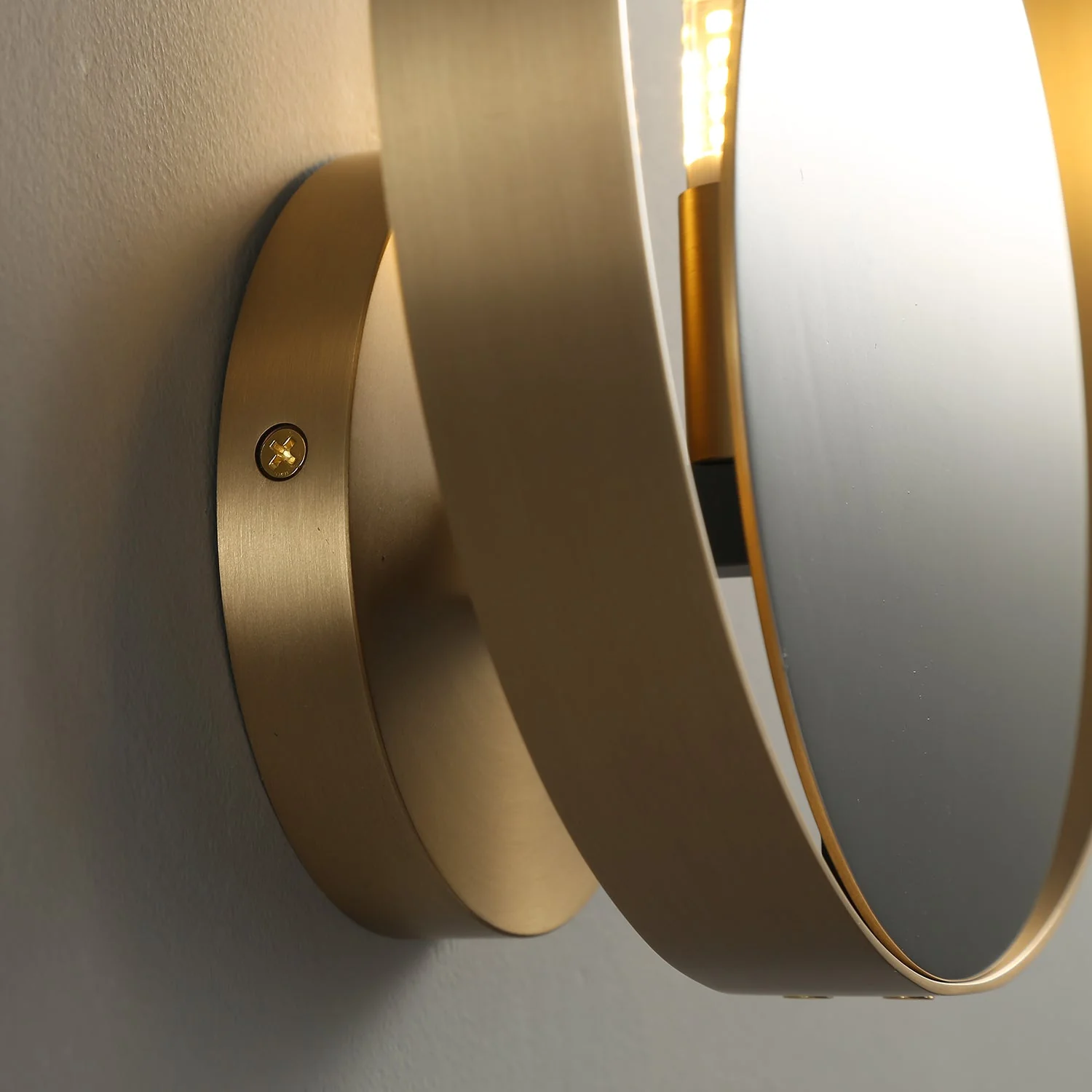 Circle Wall Light - Image 9
