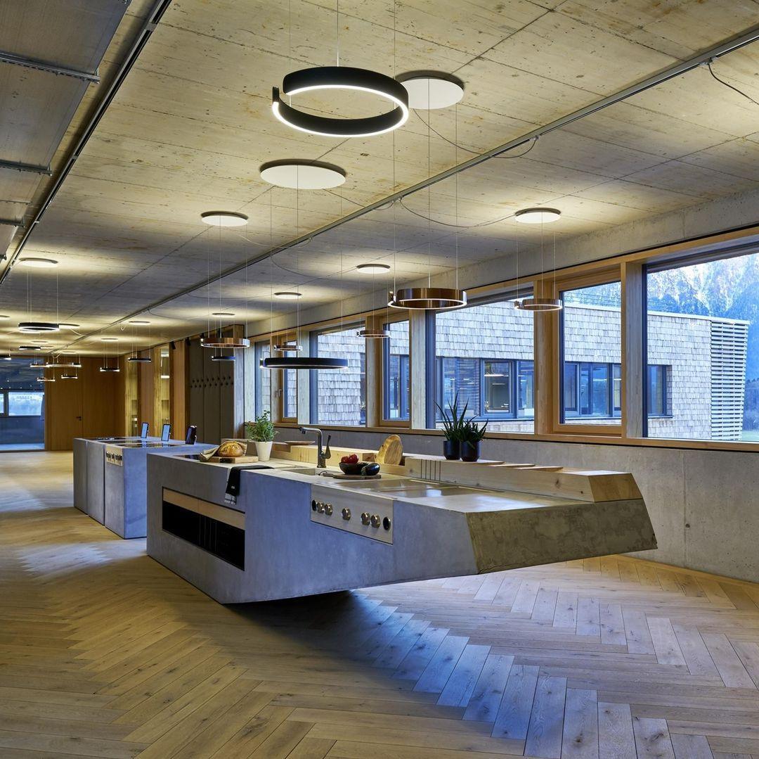 Circular Chandelier - Image 4