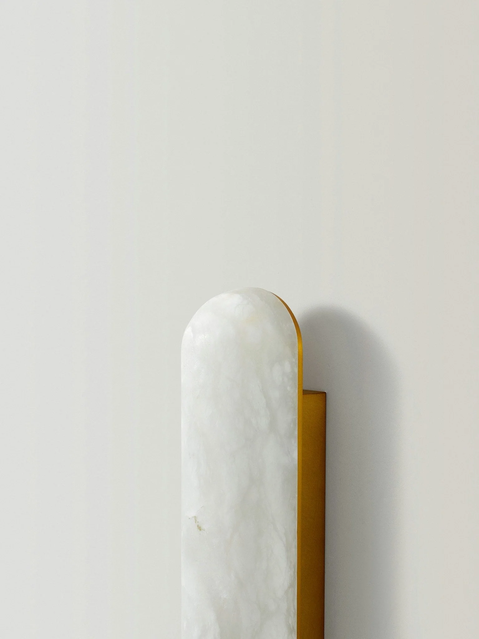 Claire Sconce 39cm Alabaster - Image 6
