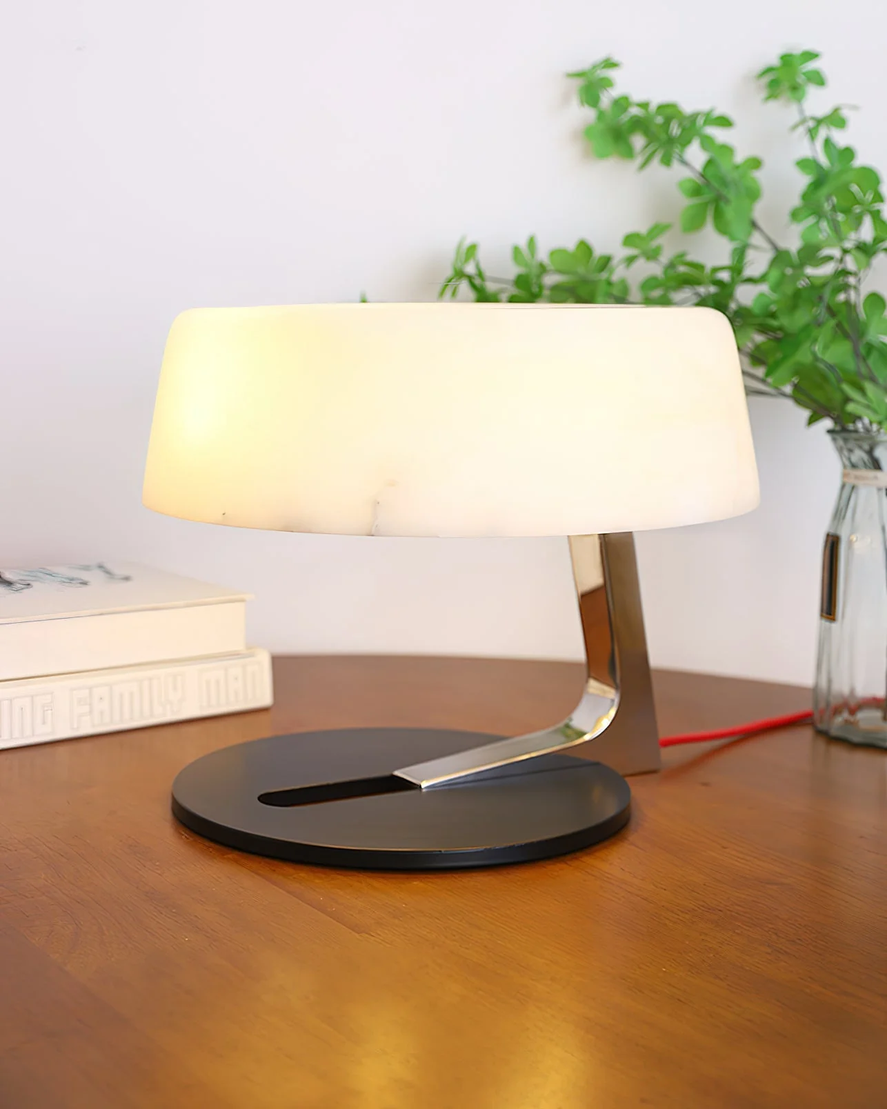 Comete Alabaster Table Lamp - Image 8