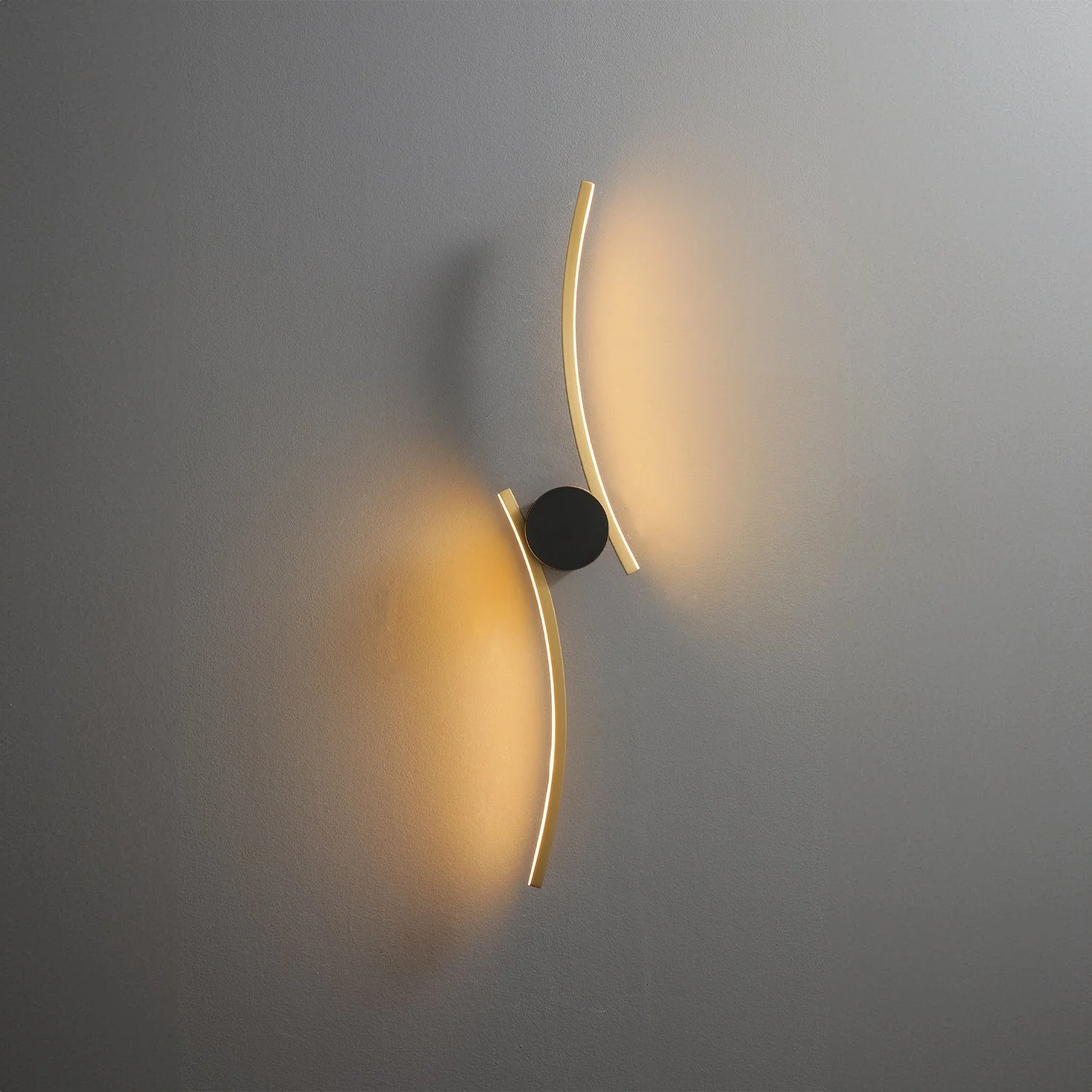 Coordinates 3 Brass Wall Lamp - Image 7