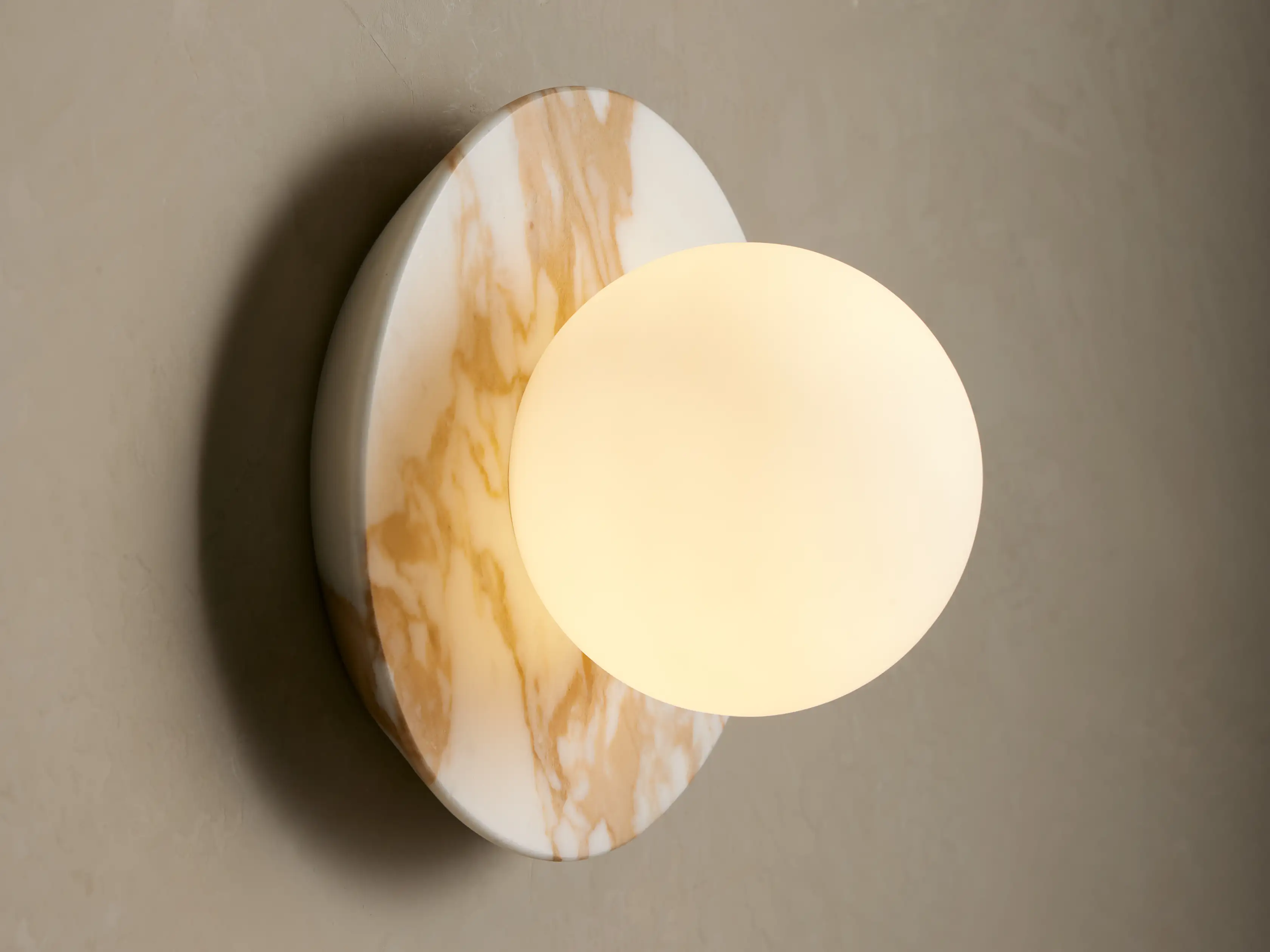 Corinna Marble Sconce - Image 3