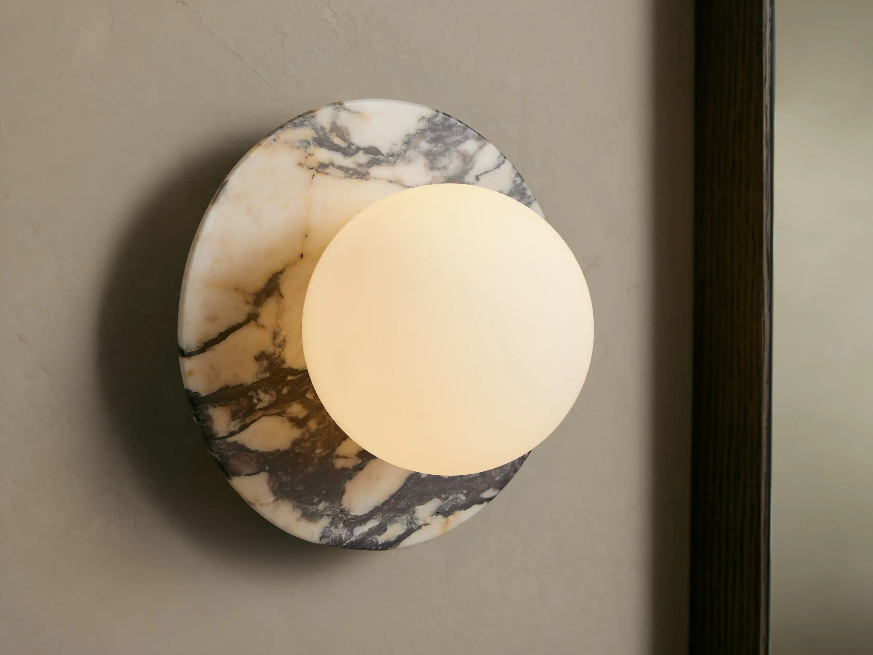 Corinna Marble Sconce - Image 4