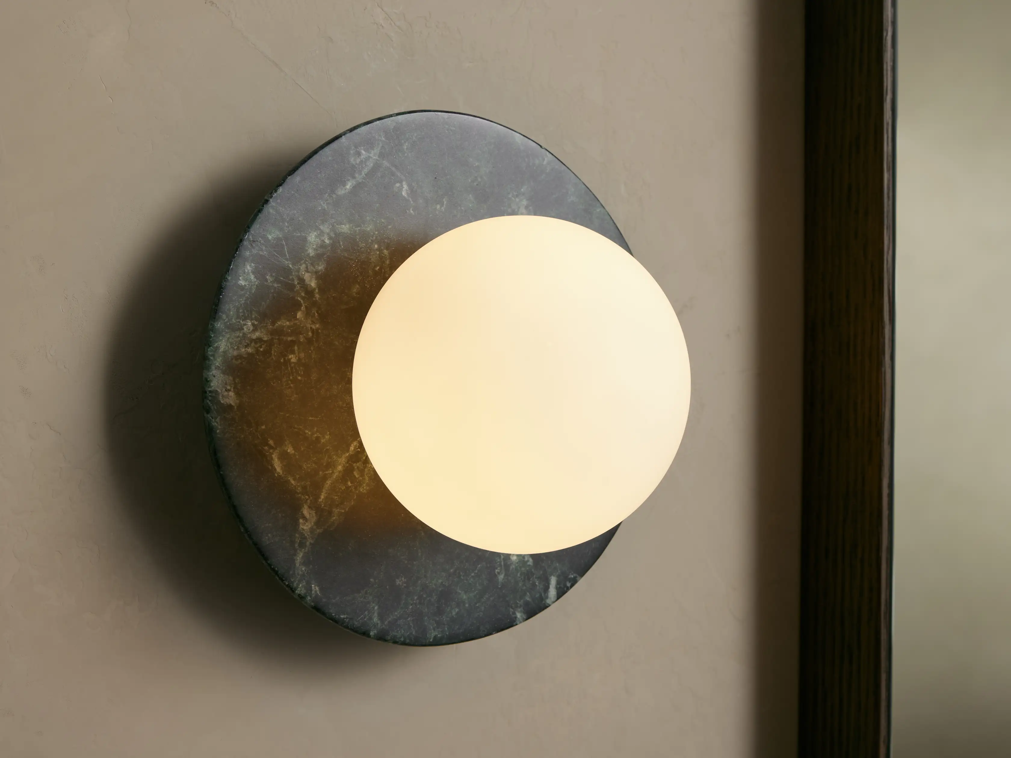 Corinna Marble Sconce - Image 9
