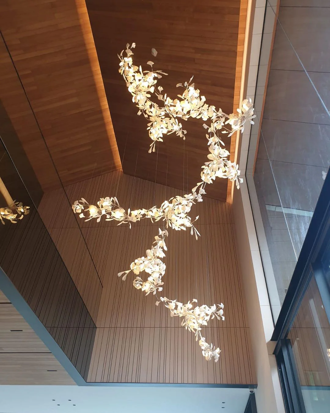 Gingko Leaves Chandelier - Image 92