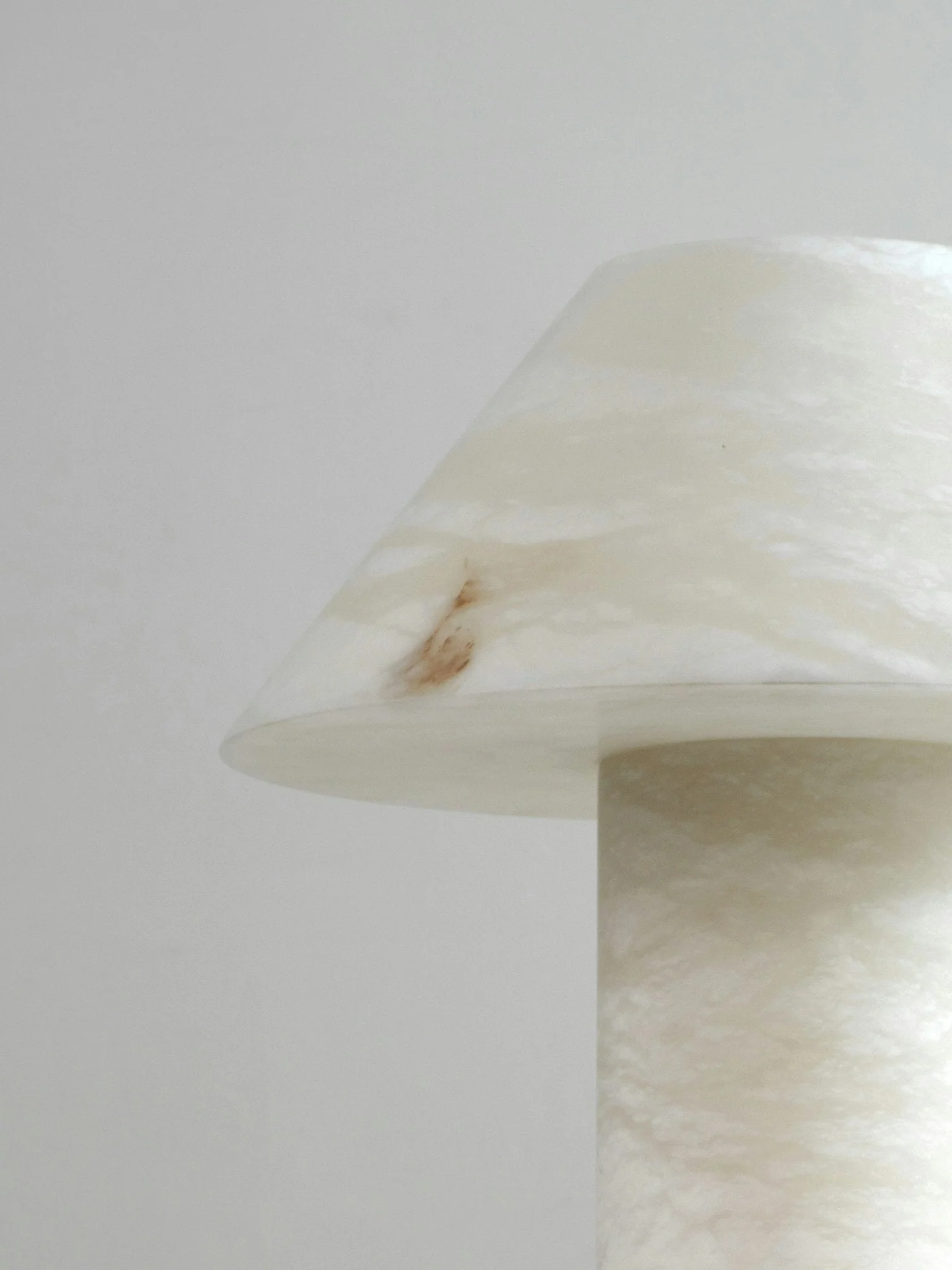 Ella Table Lamp Grand Alabaster - Image 4