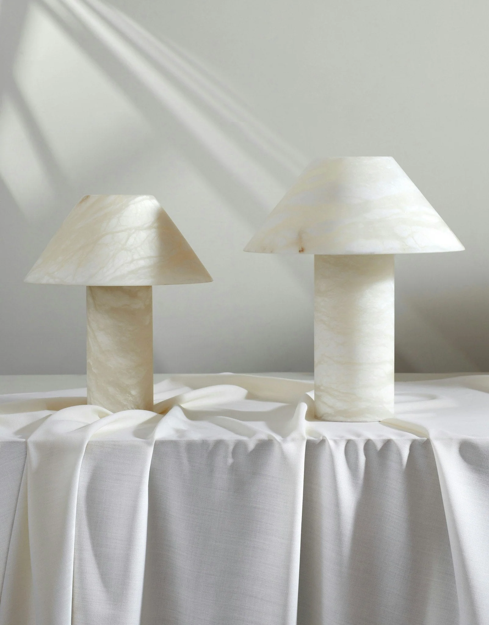 Ella Table Lamp Grand Alabaster - Image 5