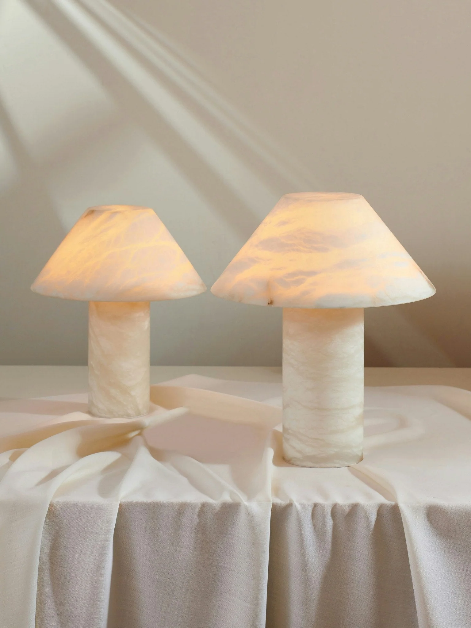 Ella Table Lamp Grand Alabaster - Image 6