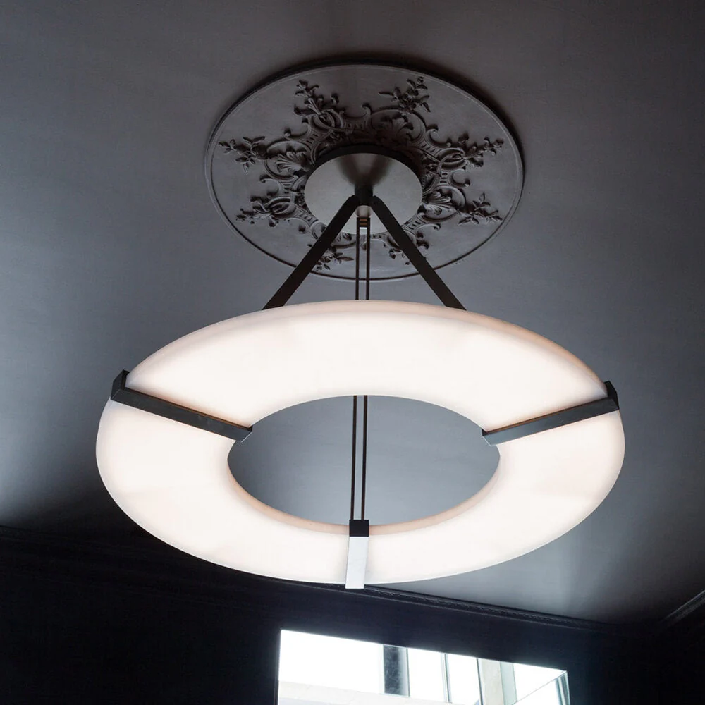 Round Alabaster Plate Chandelier, Exquisite Illumination - Image 8