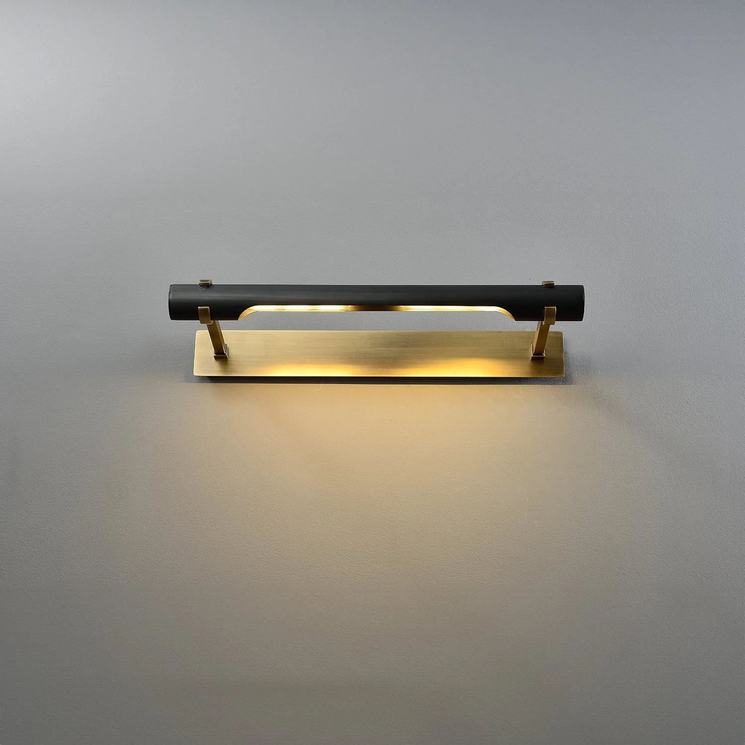 Erddig Double Arm Picture Light - Image 7