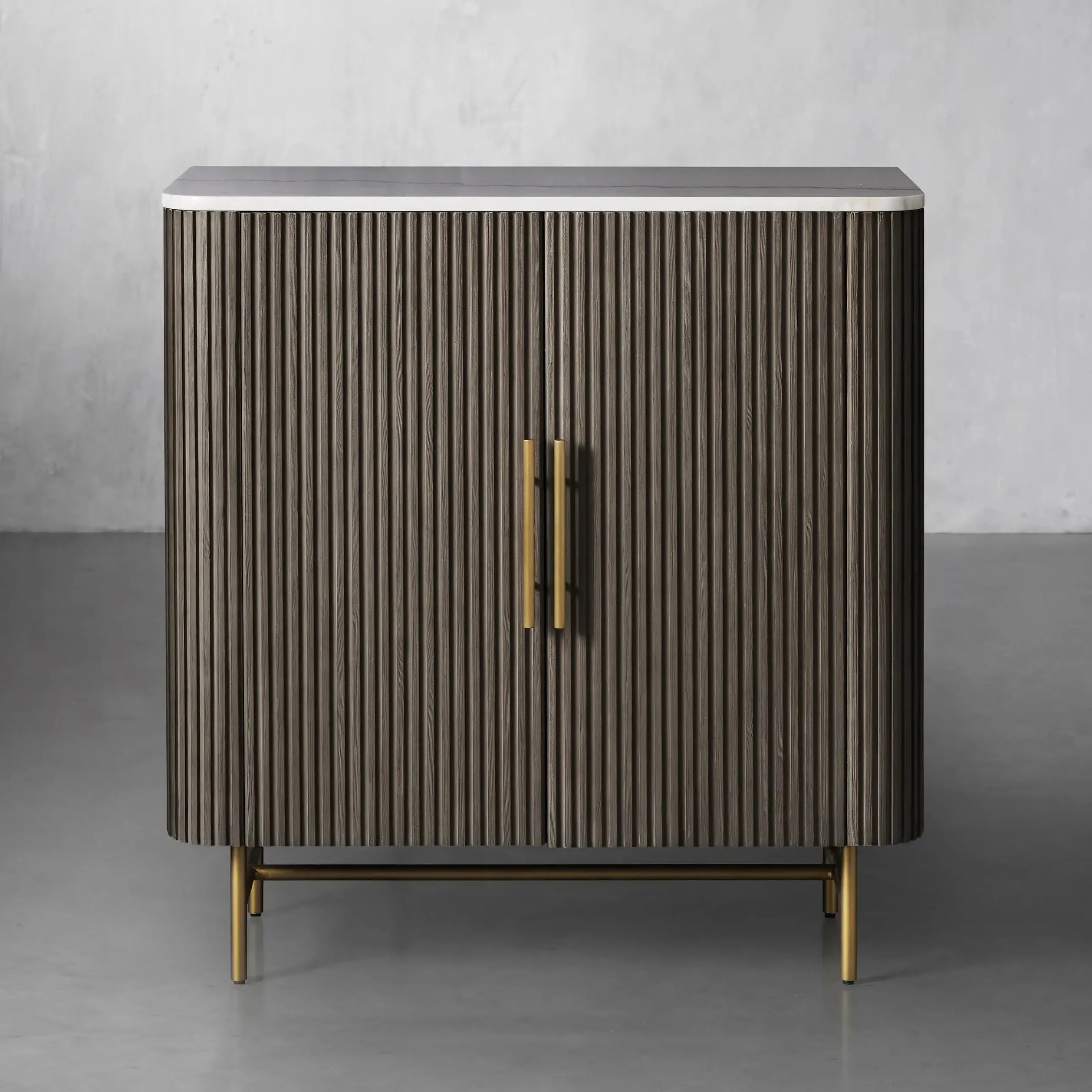 Arden Bar Cabinet - Image 14