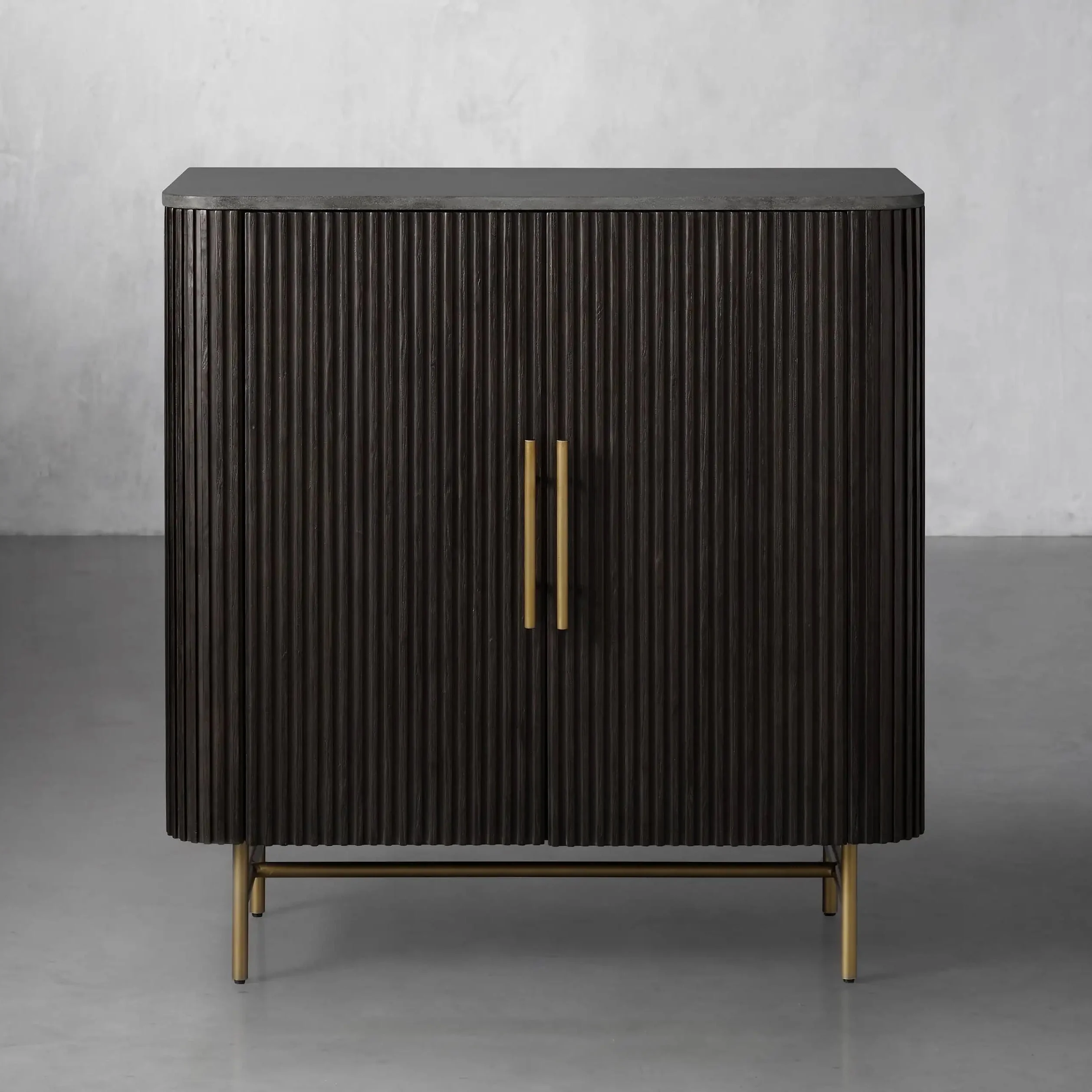 Arden Bar Cabinet - Image 21