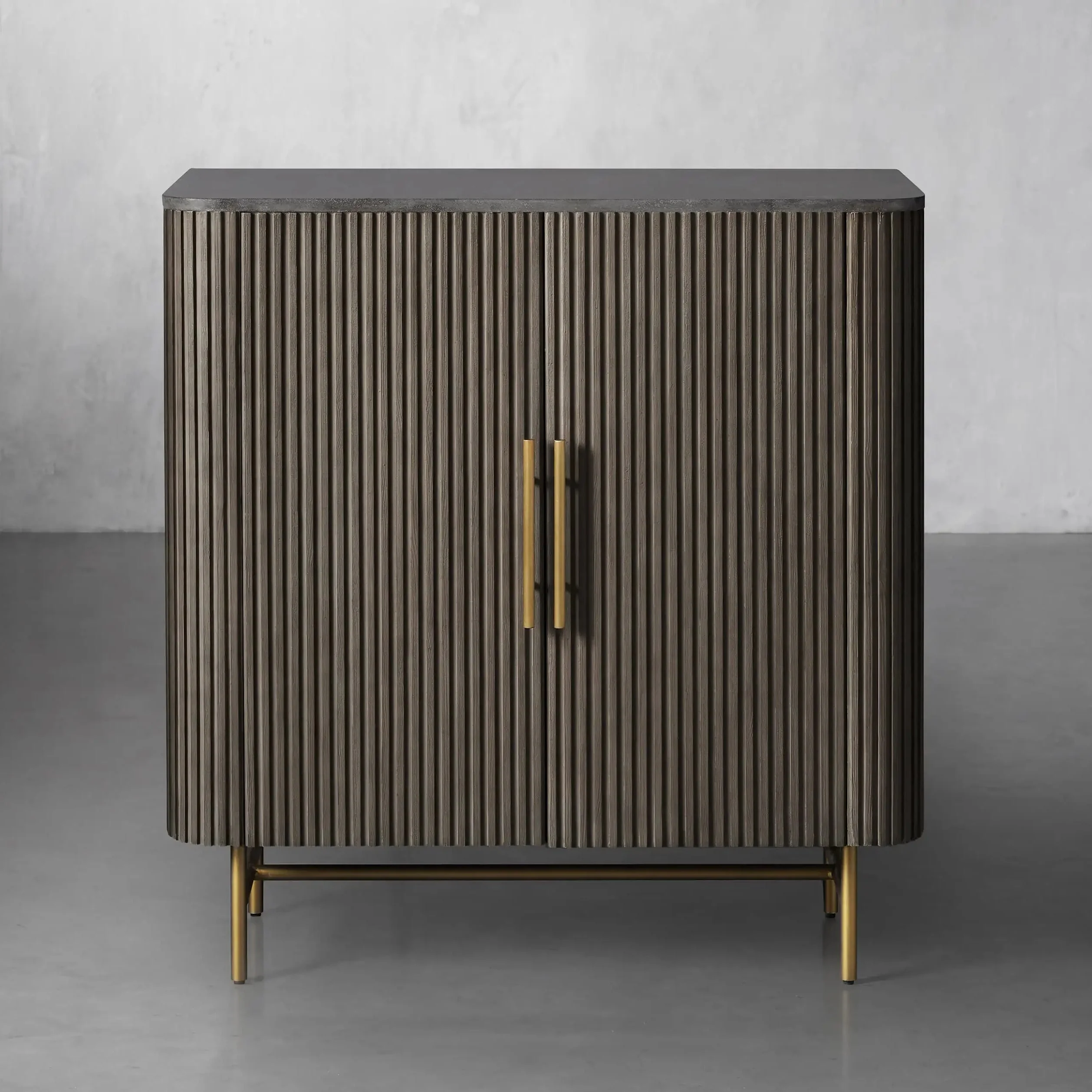 Arden Bar Cabinet - Image 24