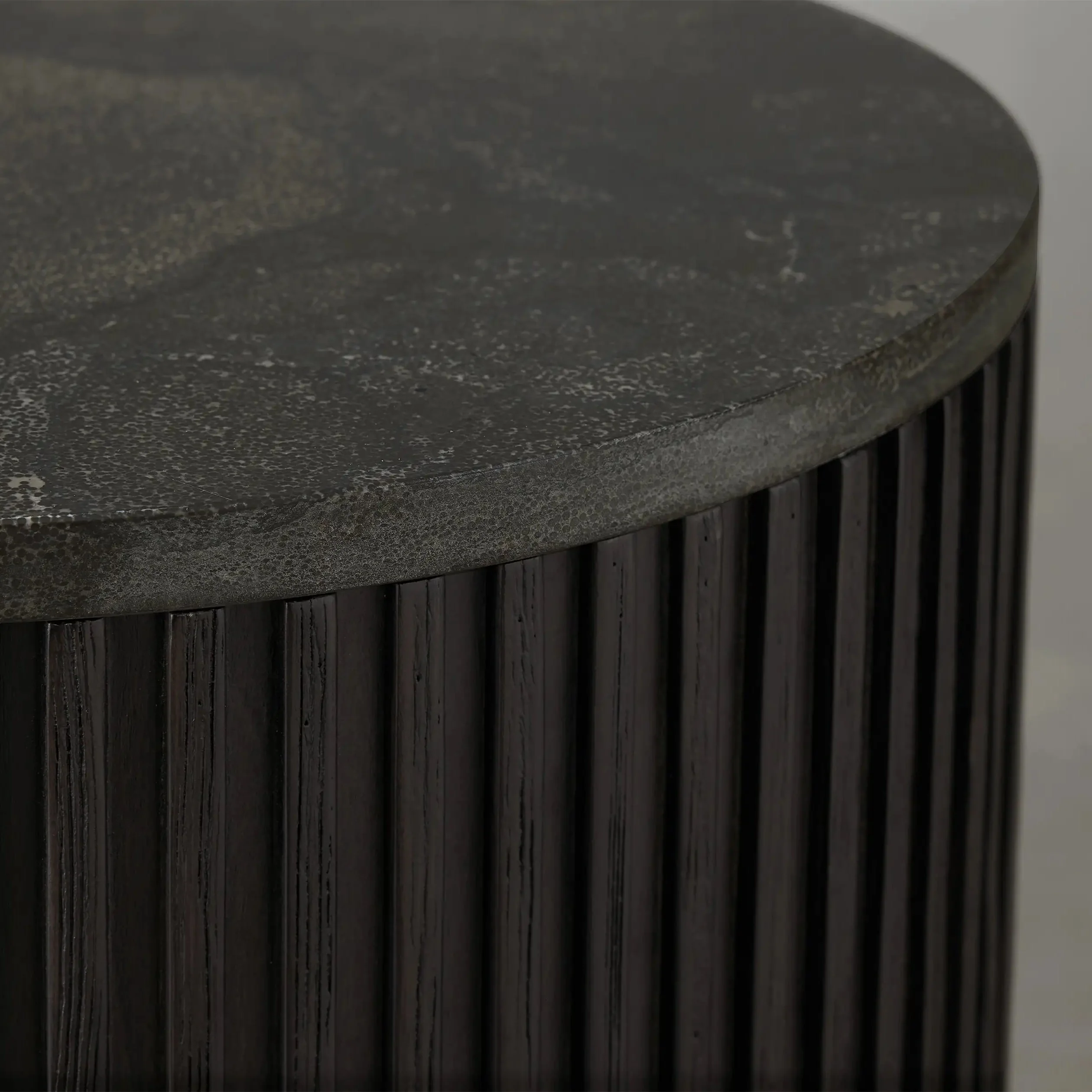 Arden End Table in Oak - Image 20
