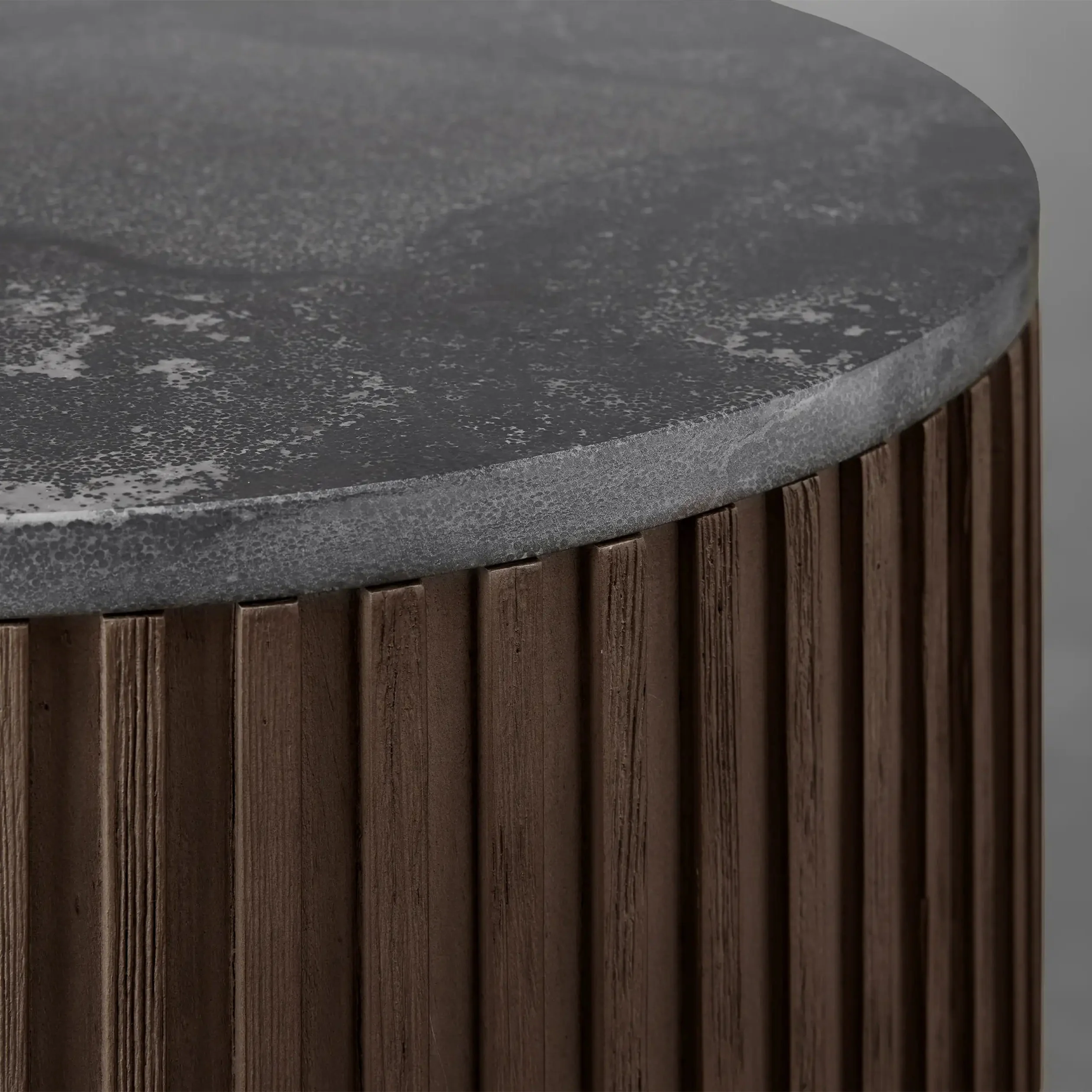 Arden End Table in Oak - Image 23