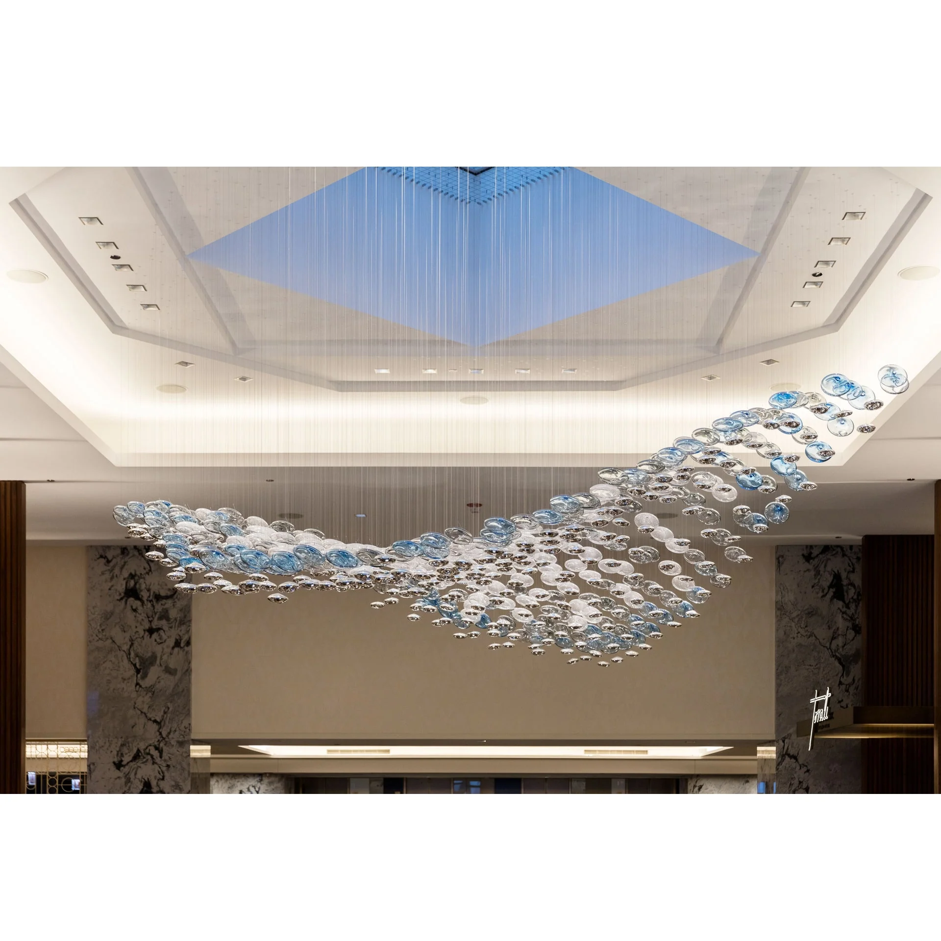 Flying Surge Chandelier - Image 11