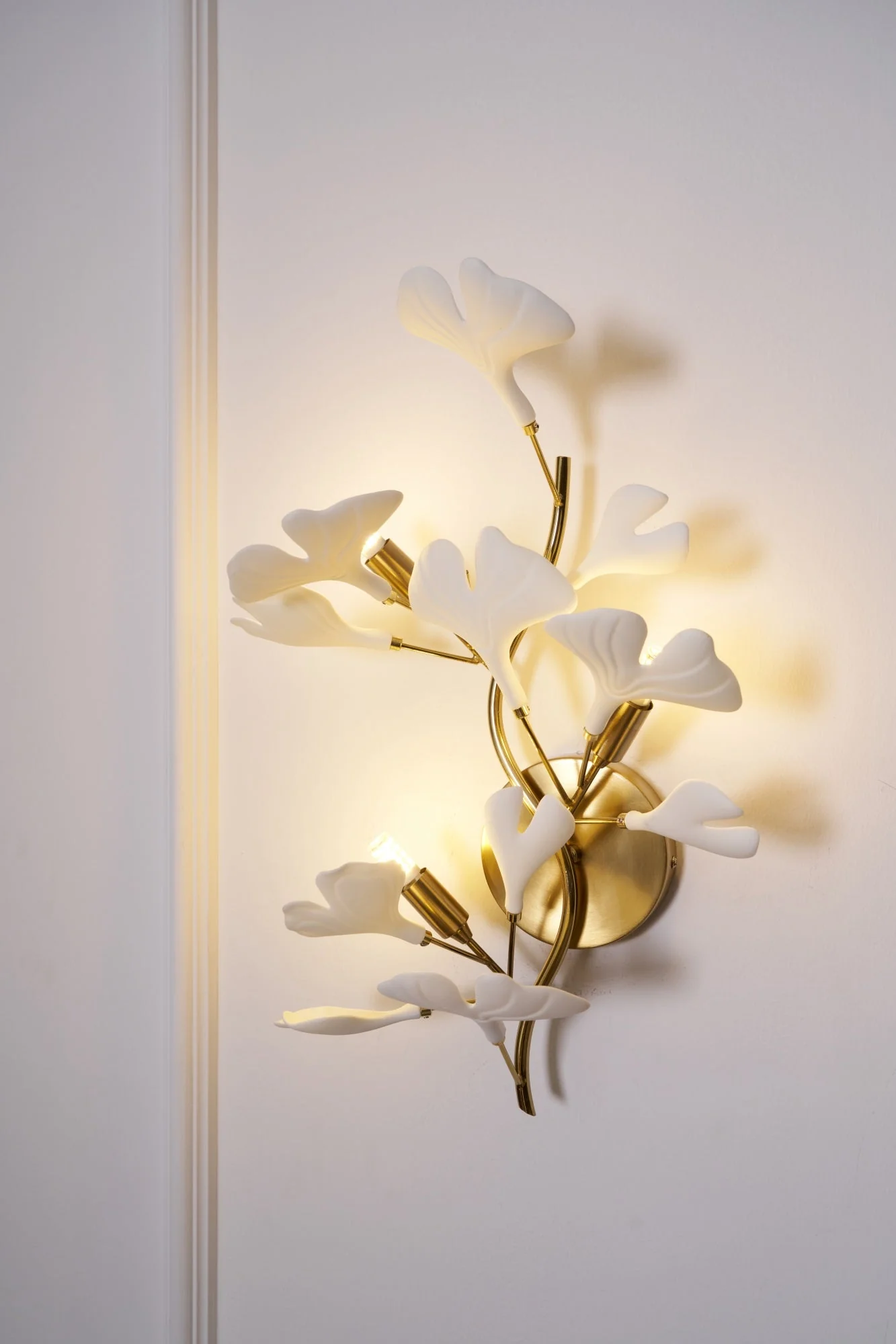 Gingko Wall Lamp - Image 75