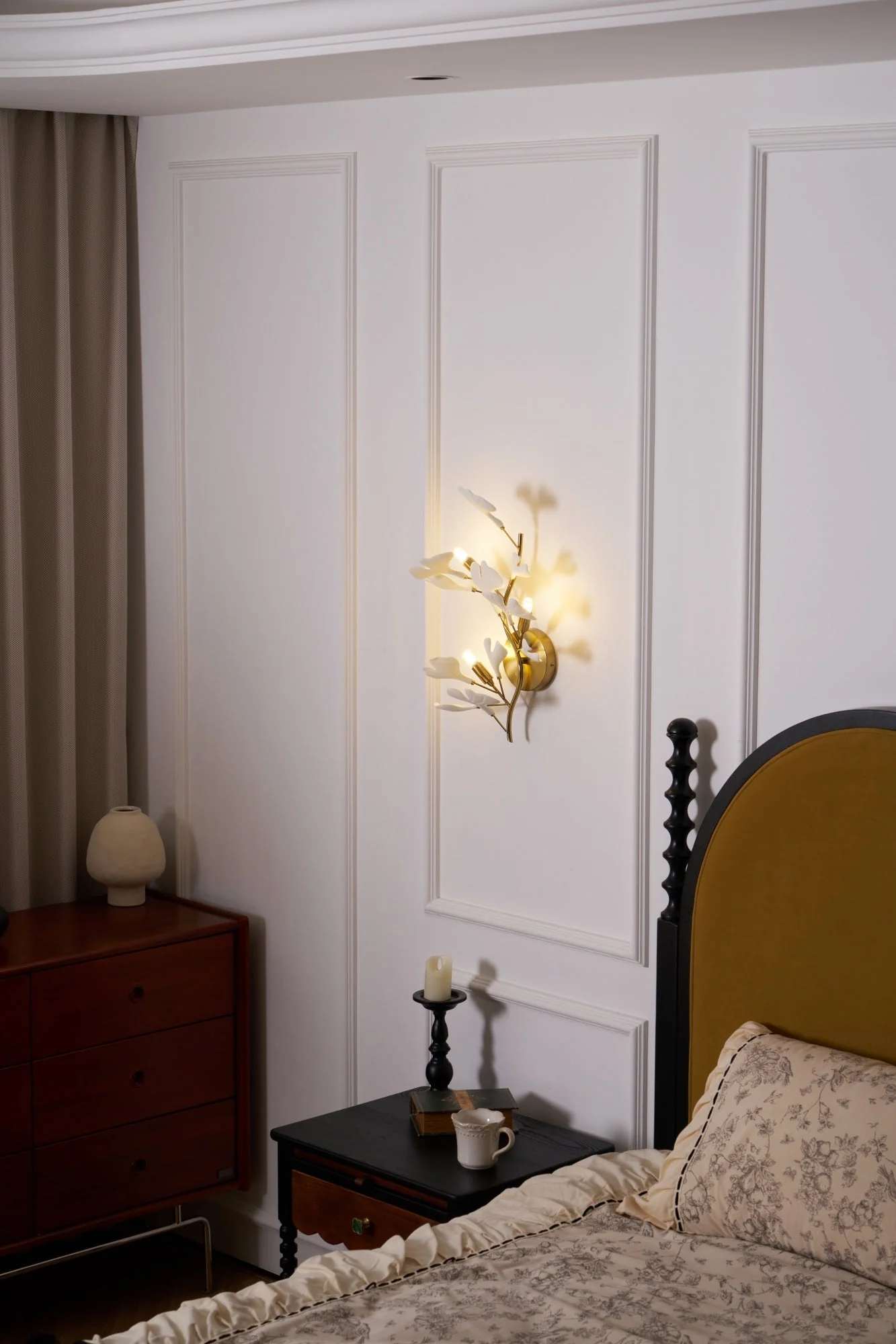 Gingko Wall Lamp - Image 77