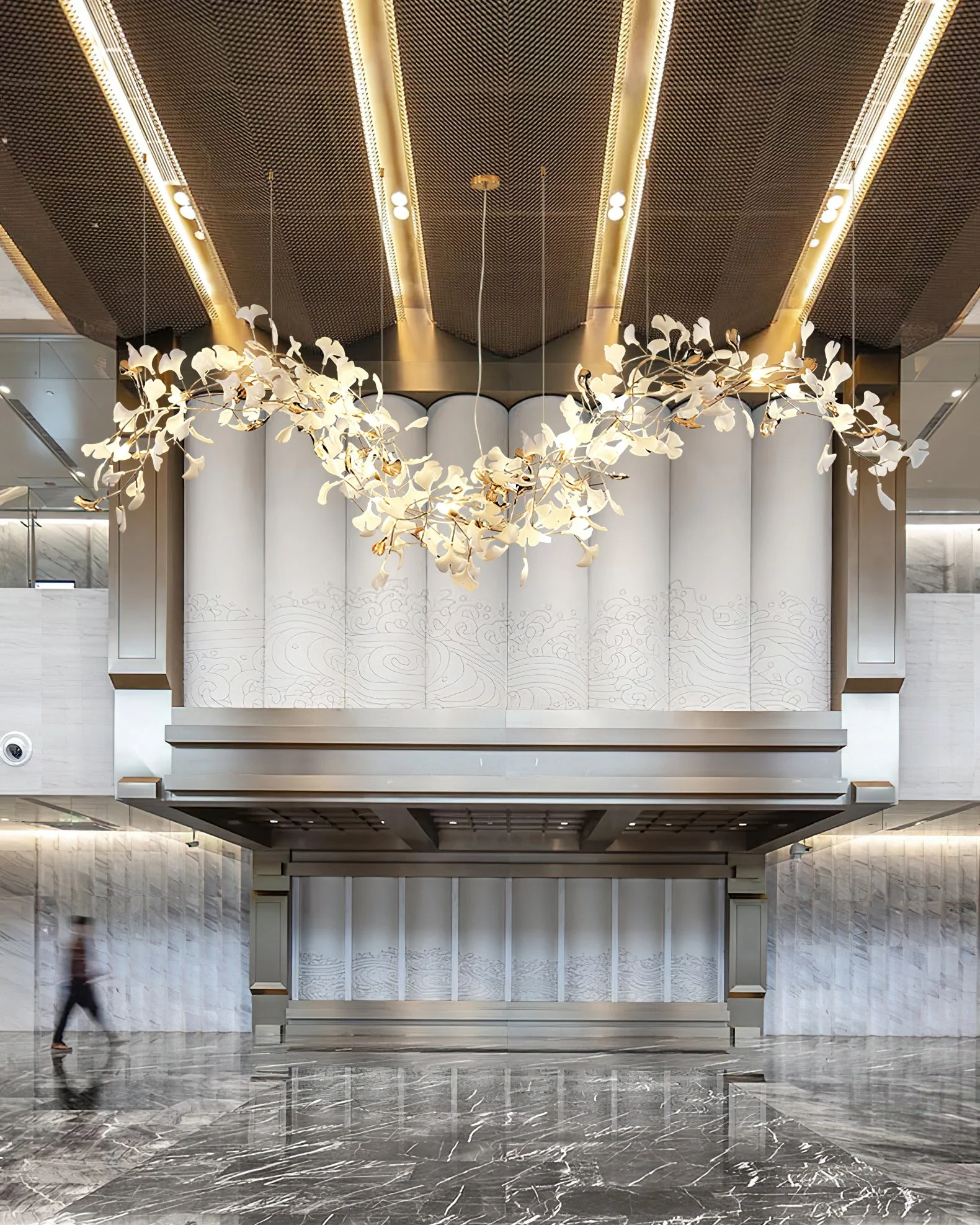 Ginkgo Tip Tlying Chandelier - Image 10