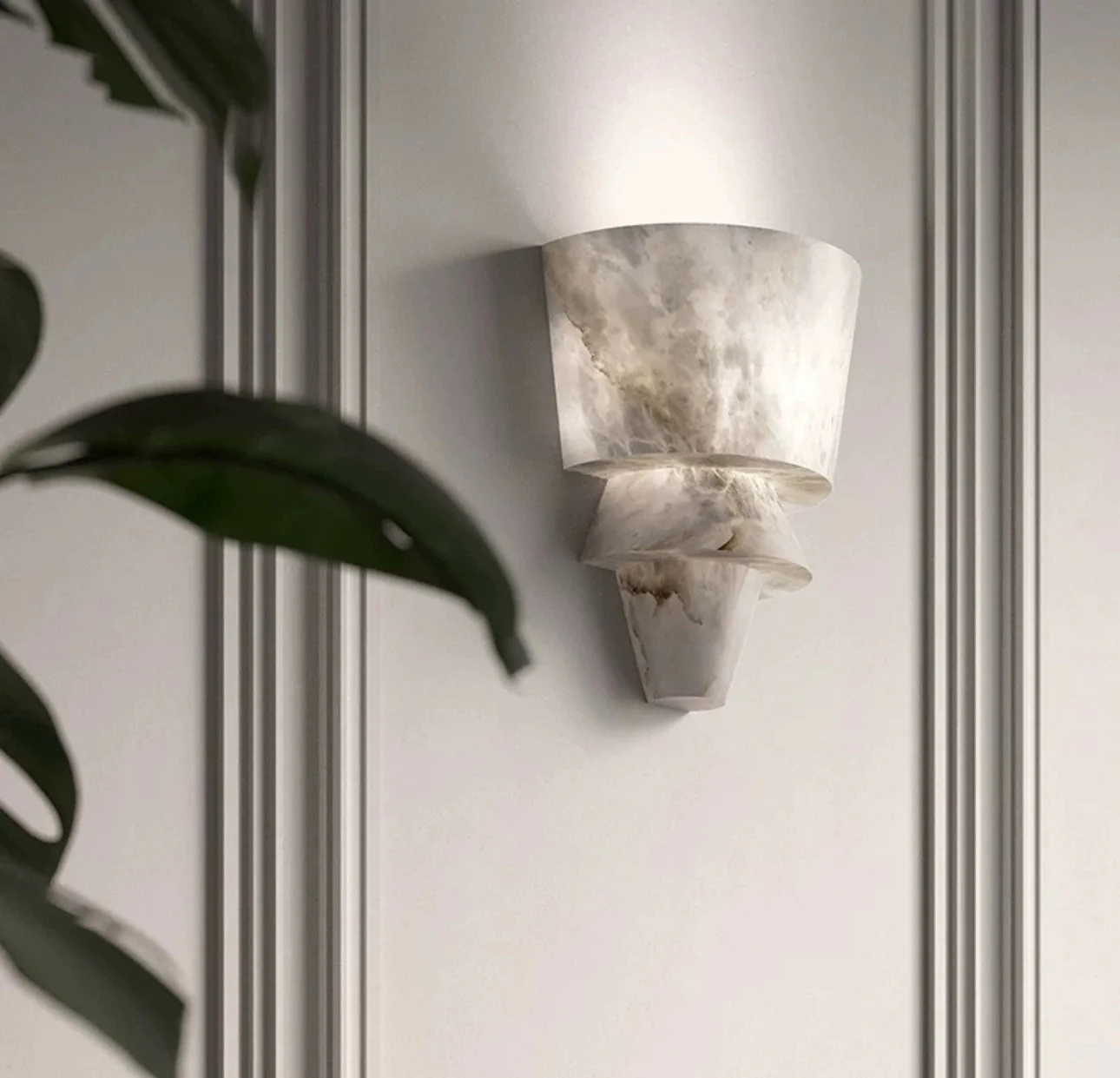 Alabaster Wall Lamp - Image 7