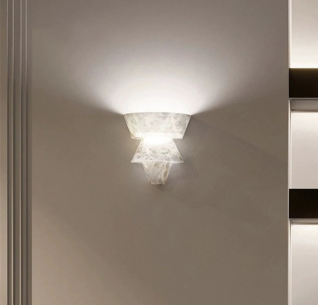Alabaster Wall Lamp - Image 8