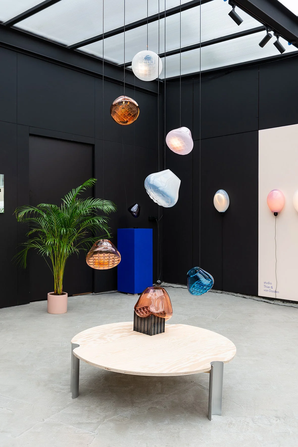 Grid Pendant Light - Image 40