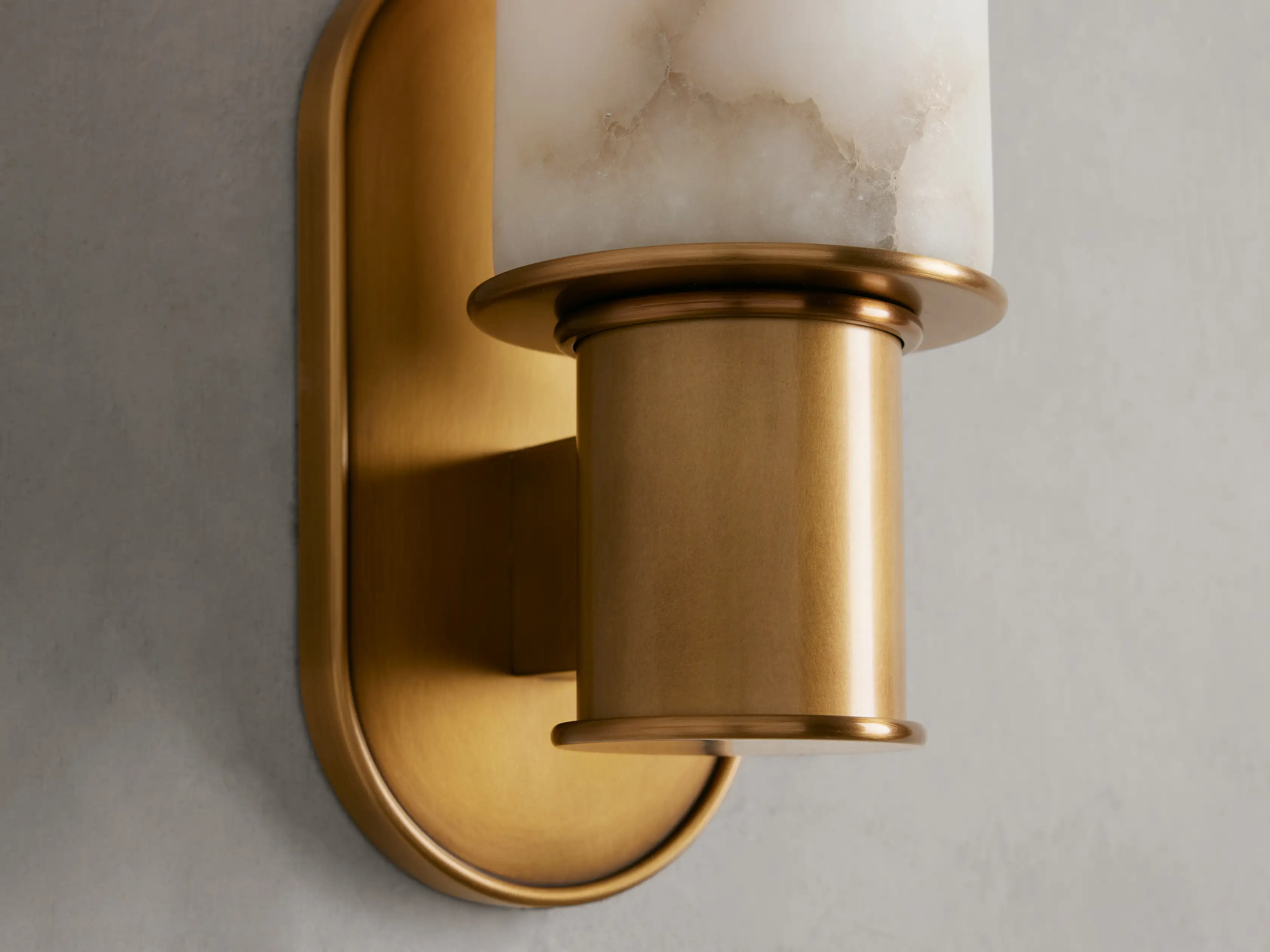 Harrlin Sconce in Alabaster - Image 5