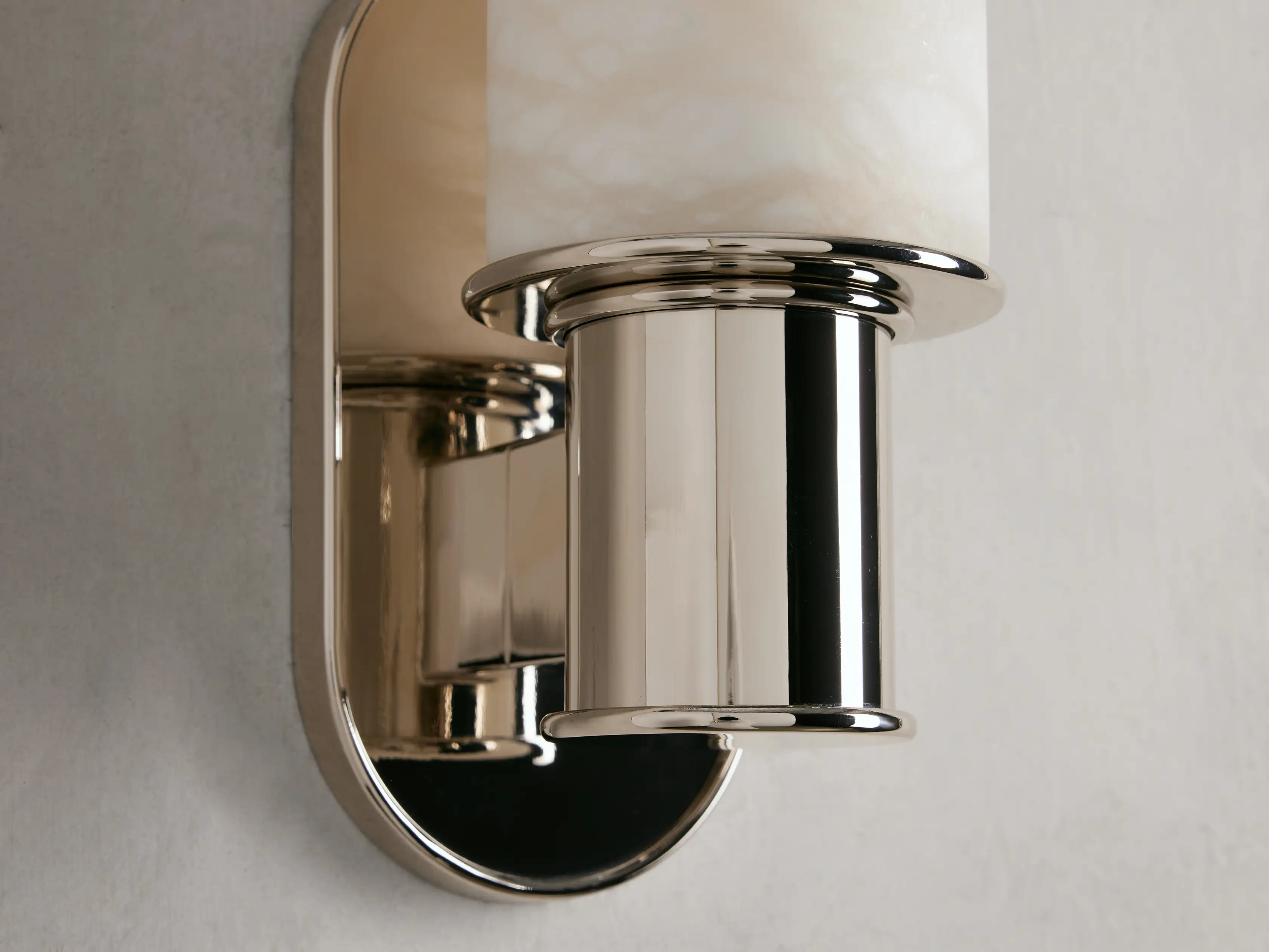 Harrlin Sconce in Alabaster - Image 9