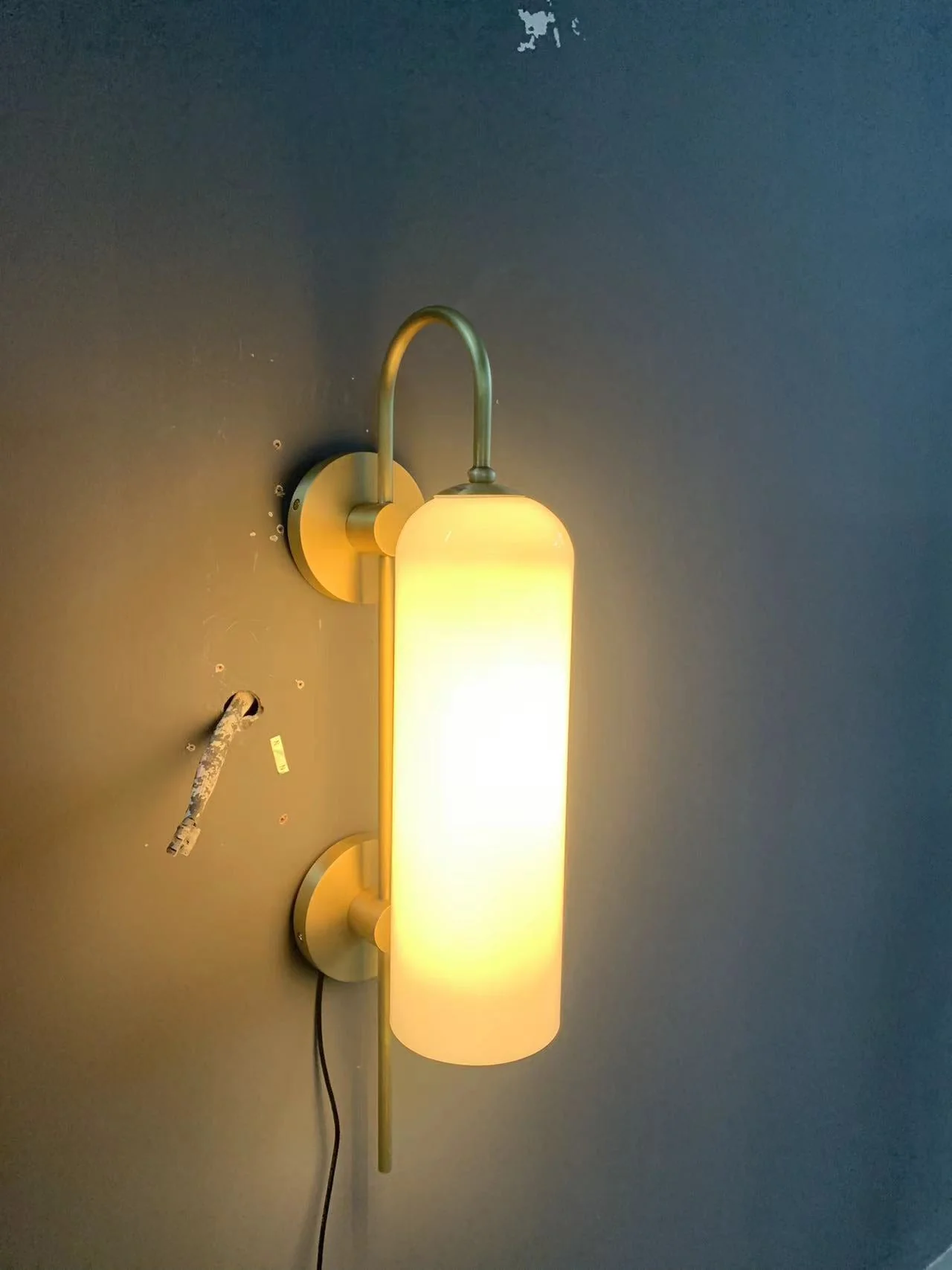 Kai Opal Glass Sconce - Image 6