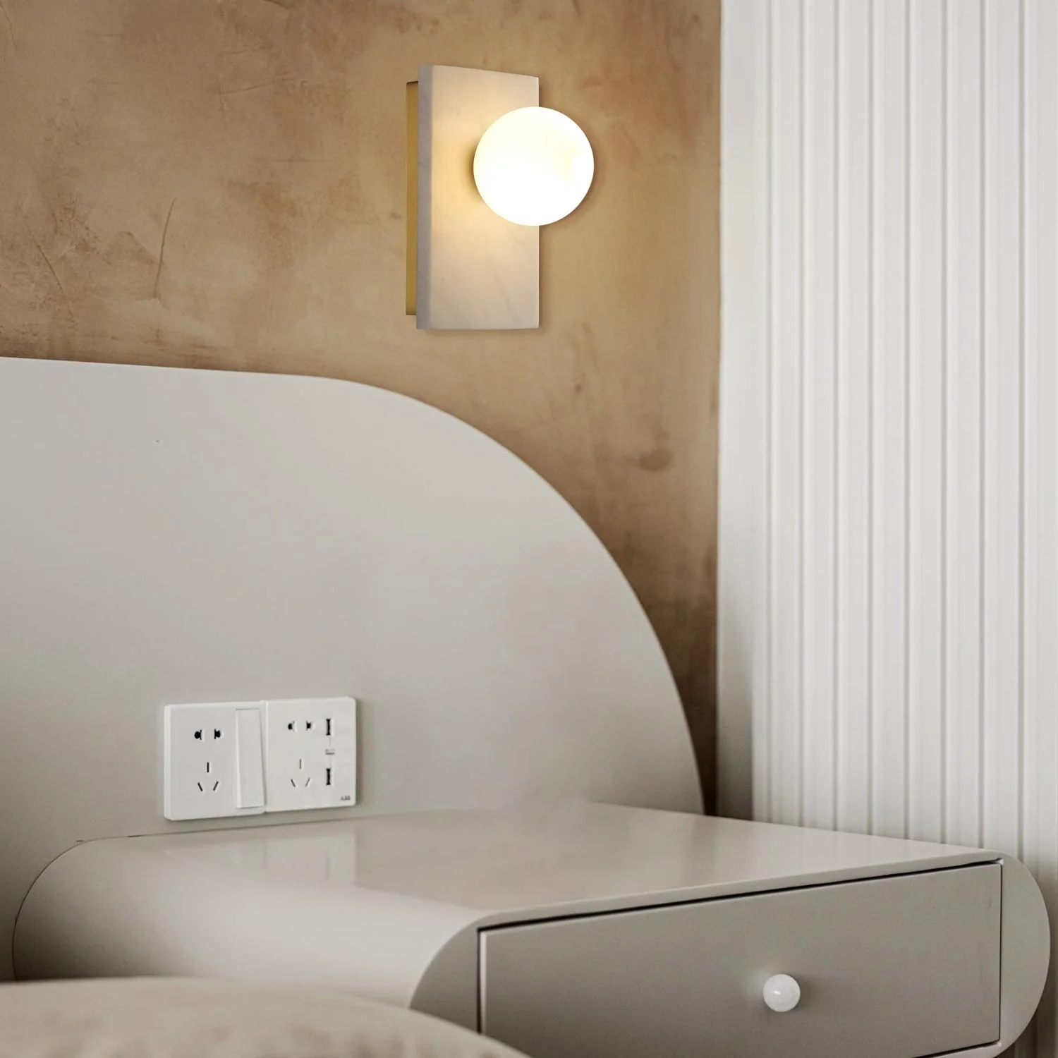 Lan Wall Light - Image 3