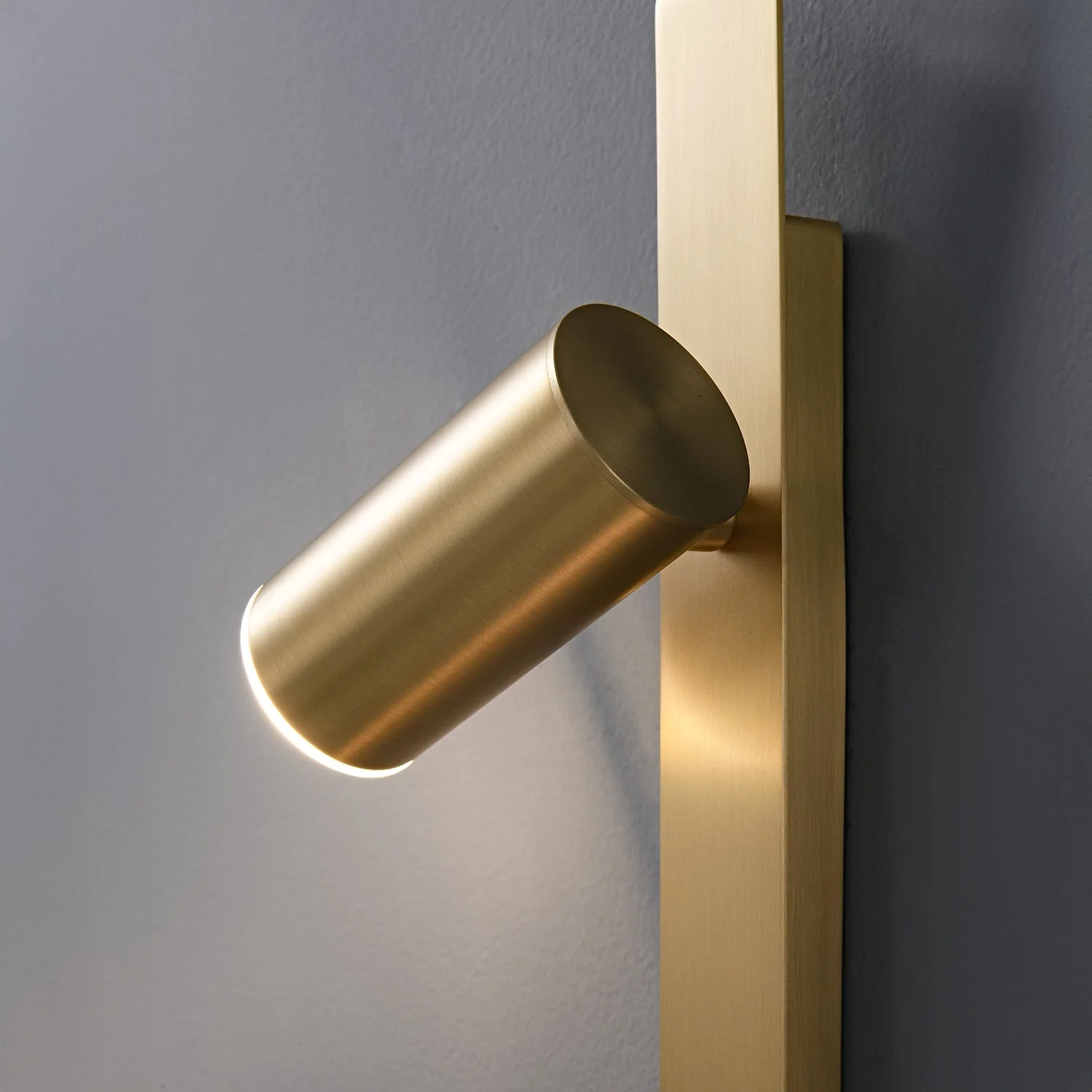 Liila 2 Brass Wall Lamp - Image 11