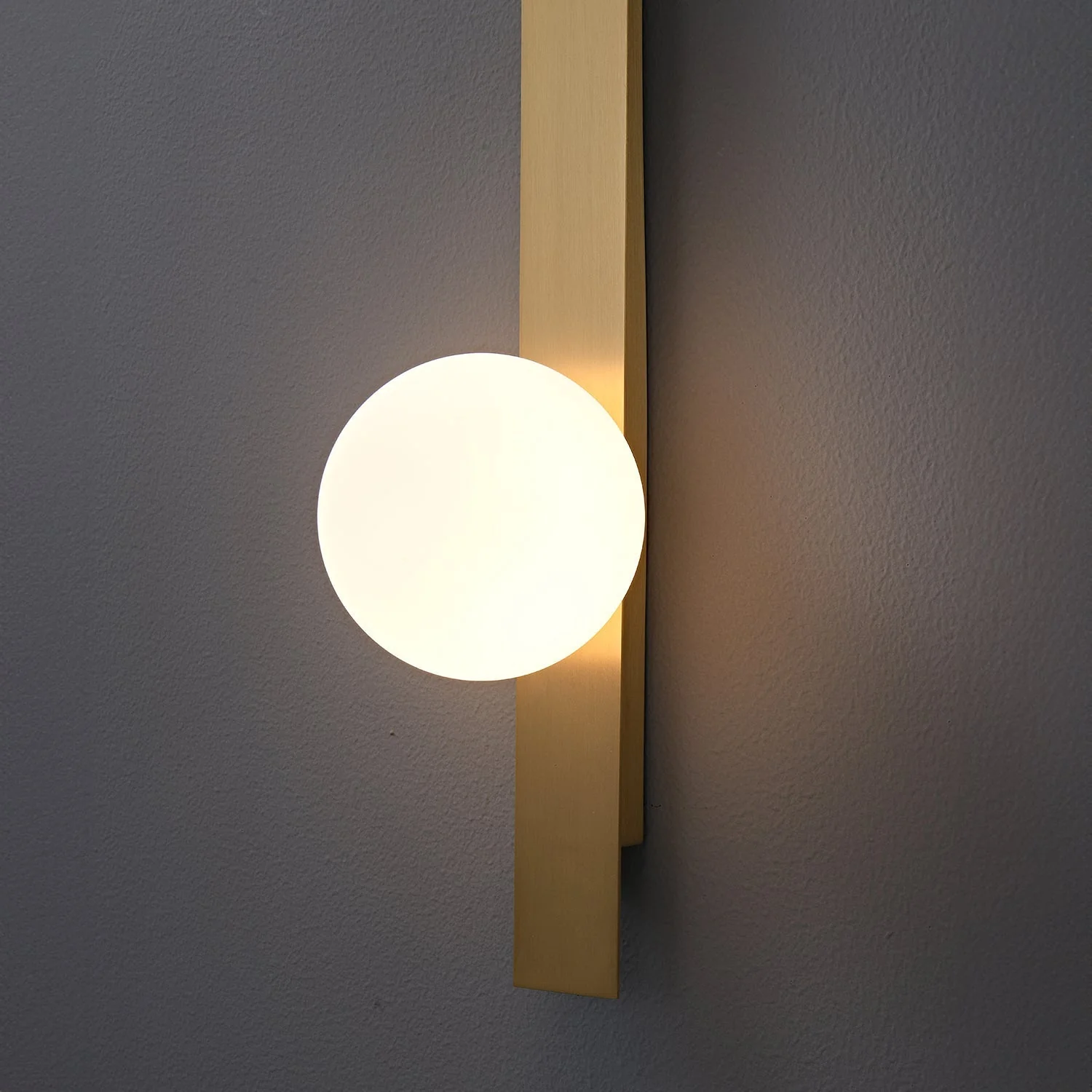Liila 2 Brass Wall Lamp - Image 9