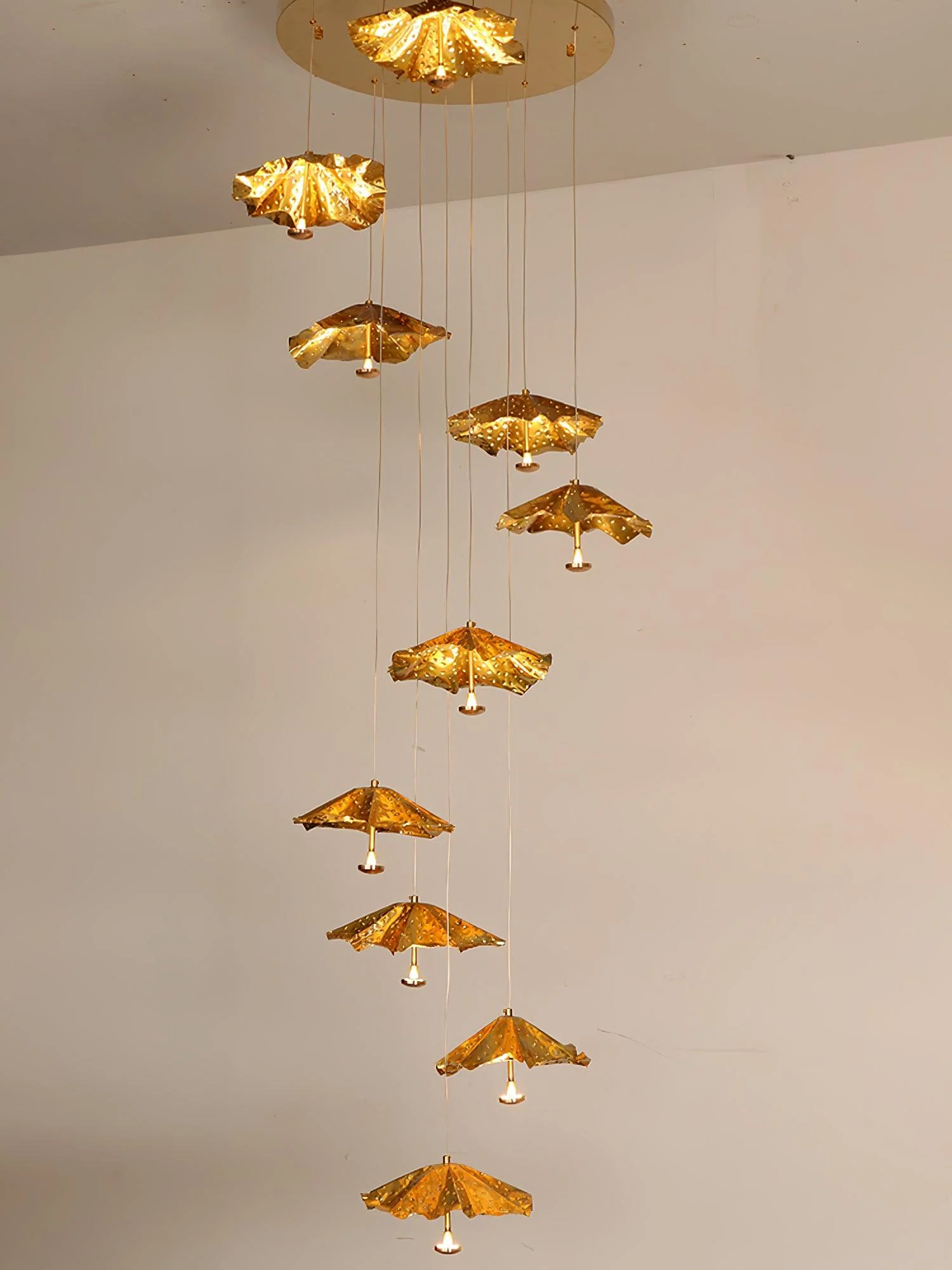 Livra Leaf Chandelier - Image 7