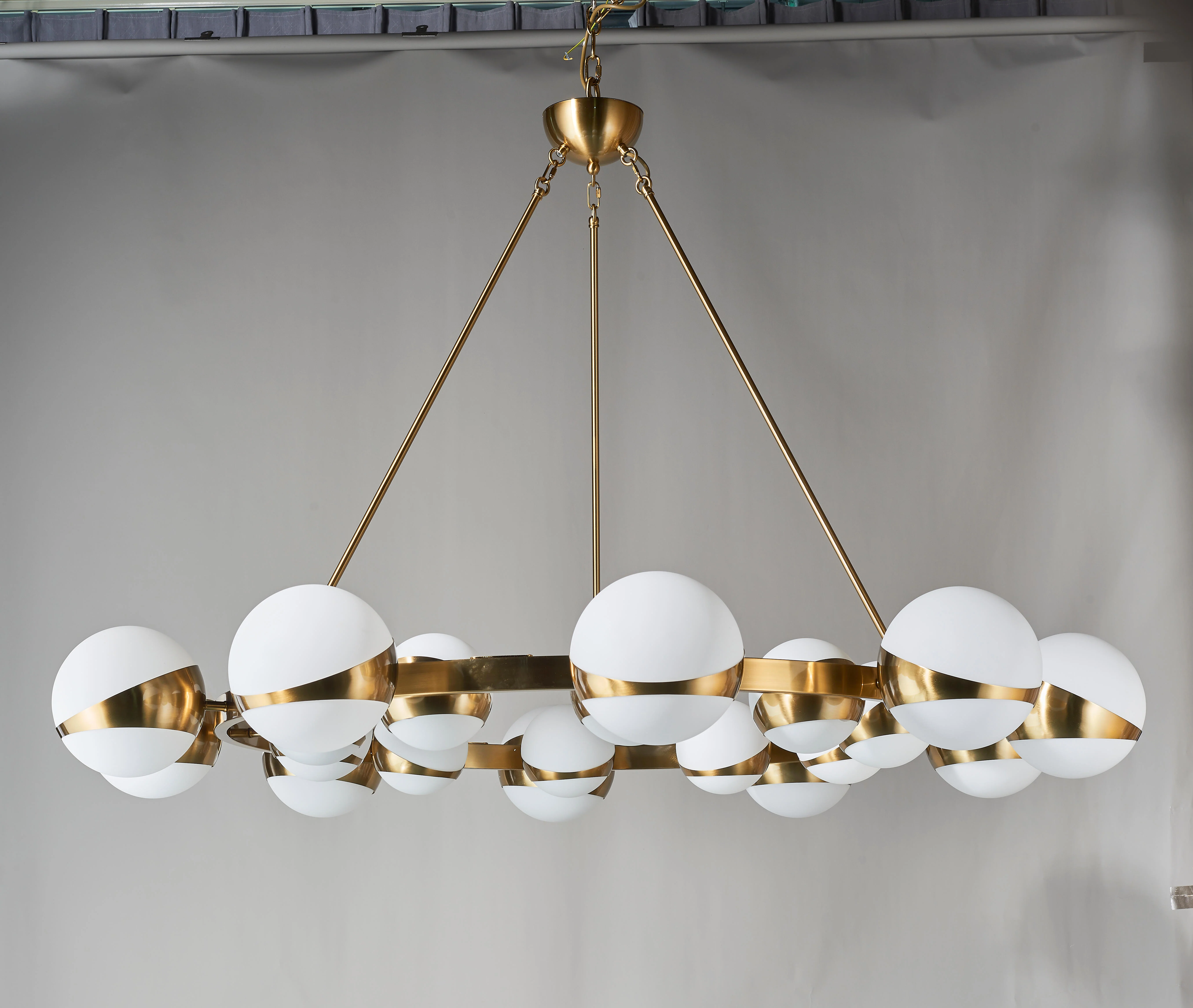 Lucca Sputnik Chandelier - Image 17
