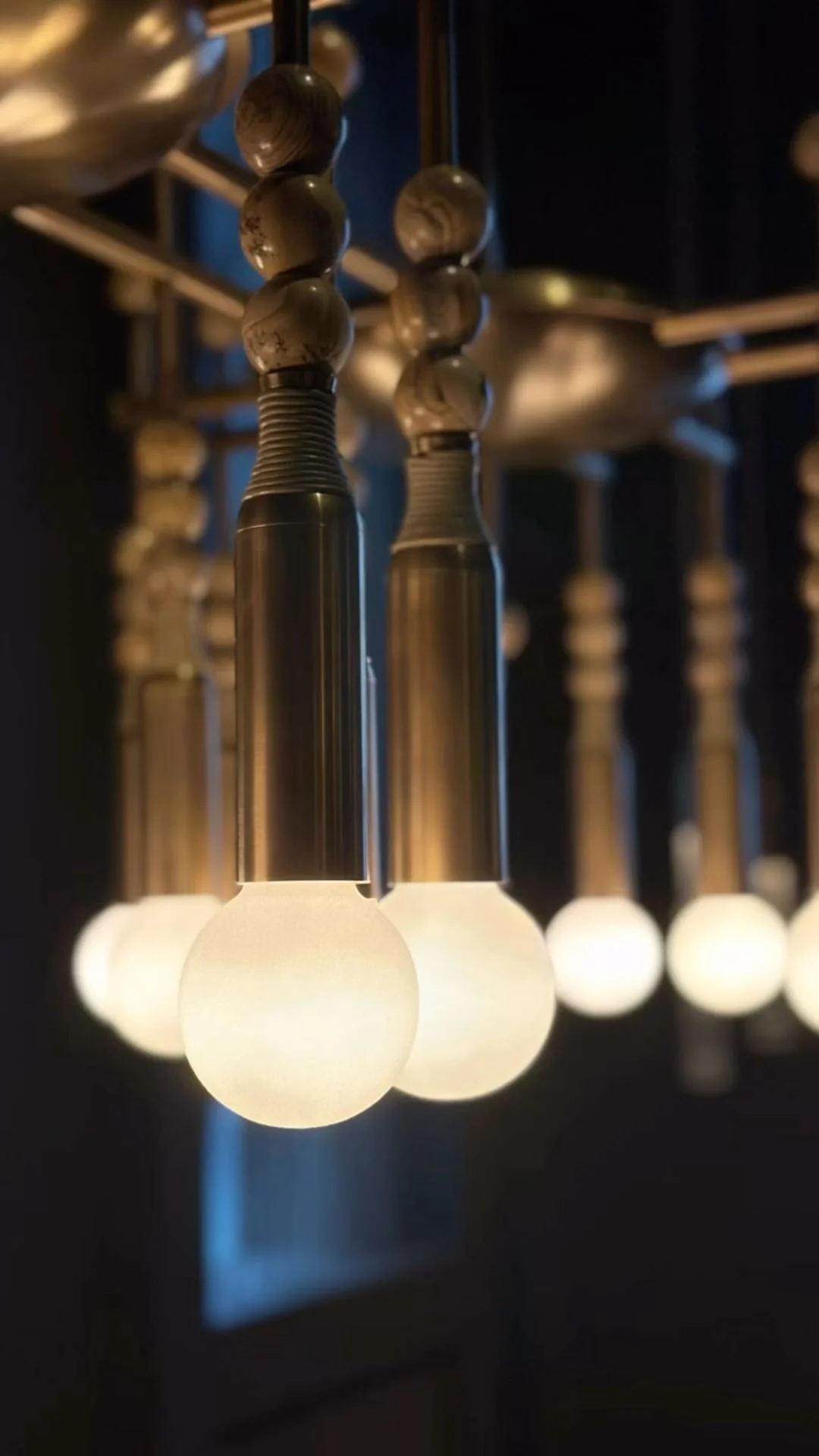 Toam  Chandelier - Image 17