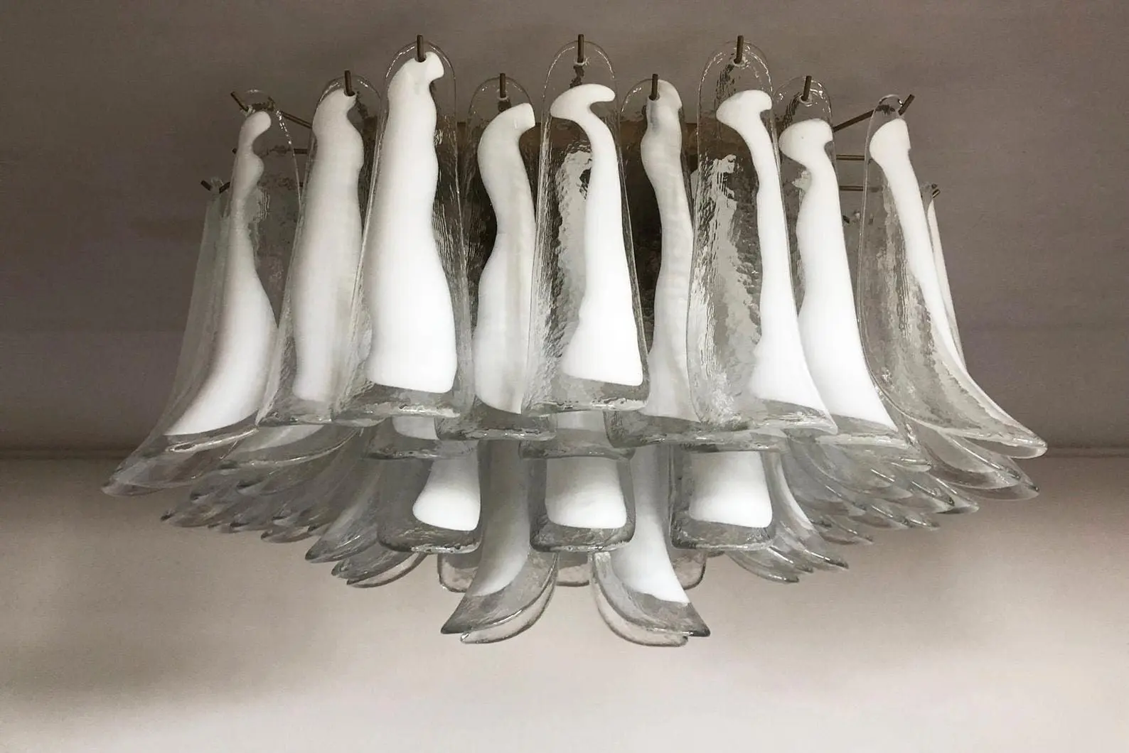 Murano Ceiling lamp – 64 petals – Transparent/White - Image 6