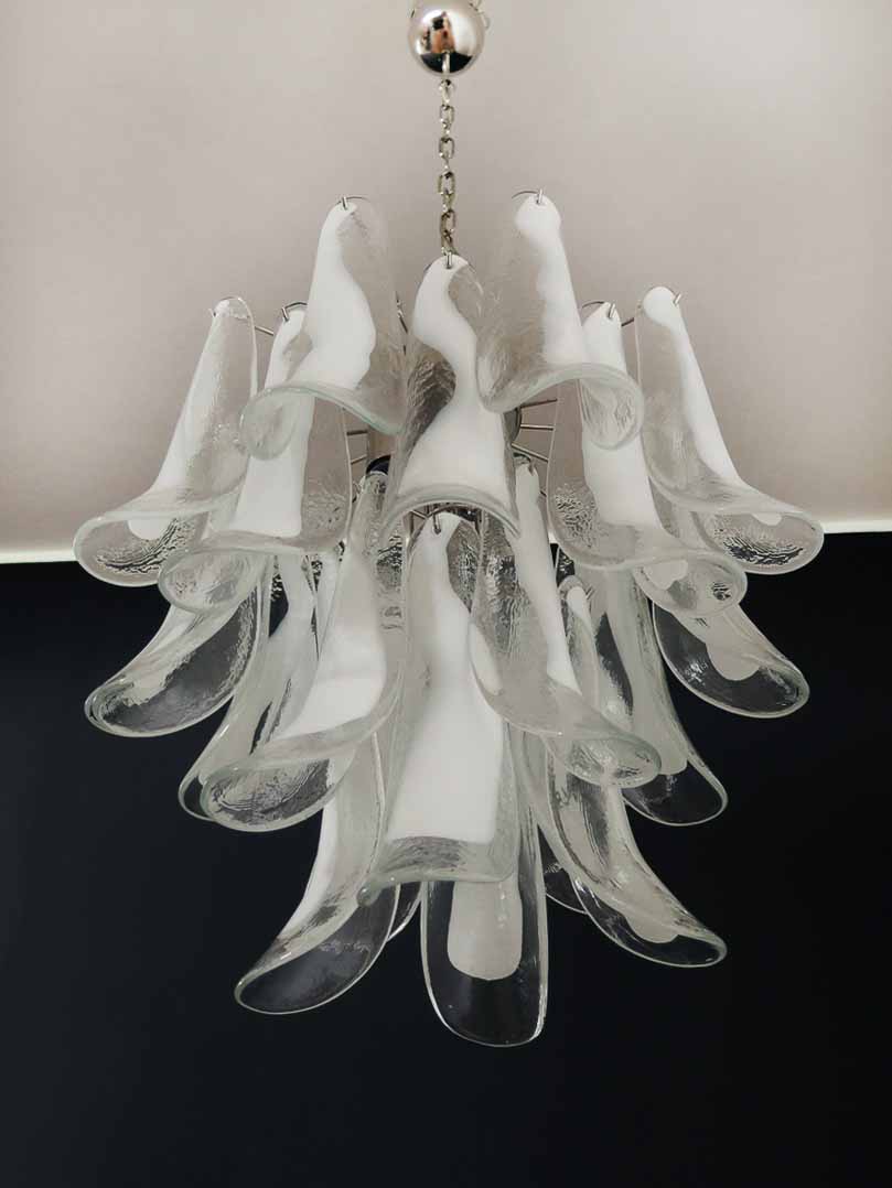 Murano Chandelier – 26 petals – White - Image 3