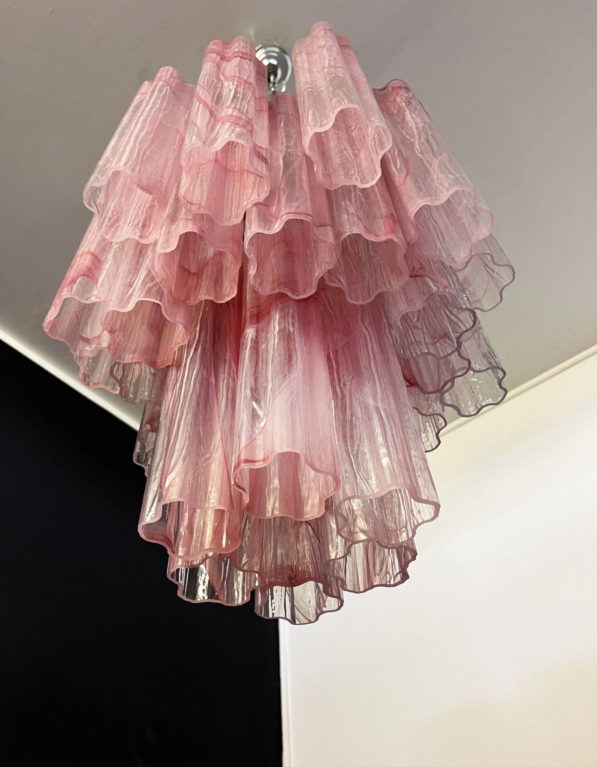 Murano Chandelier – 30 tubes – Alabaster Pink - Image 5