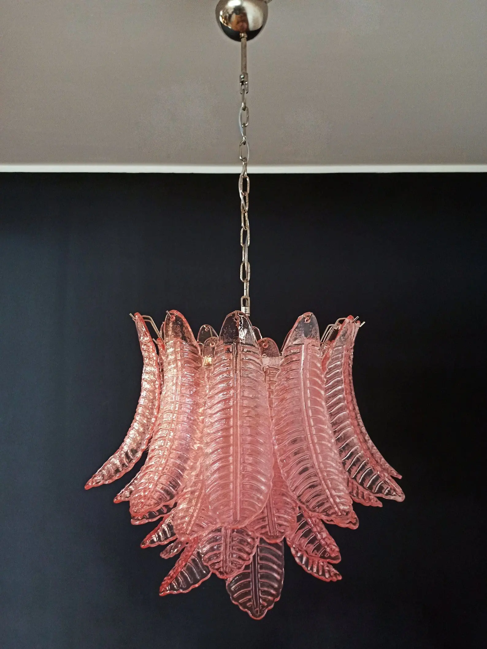 Murano Chandelier – 36 glass leaves – Pink - Image 11